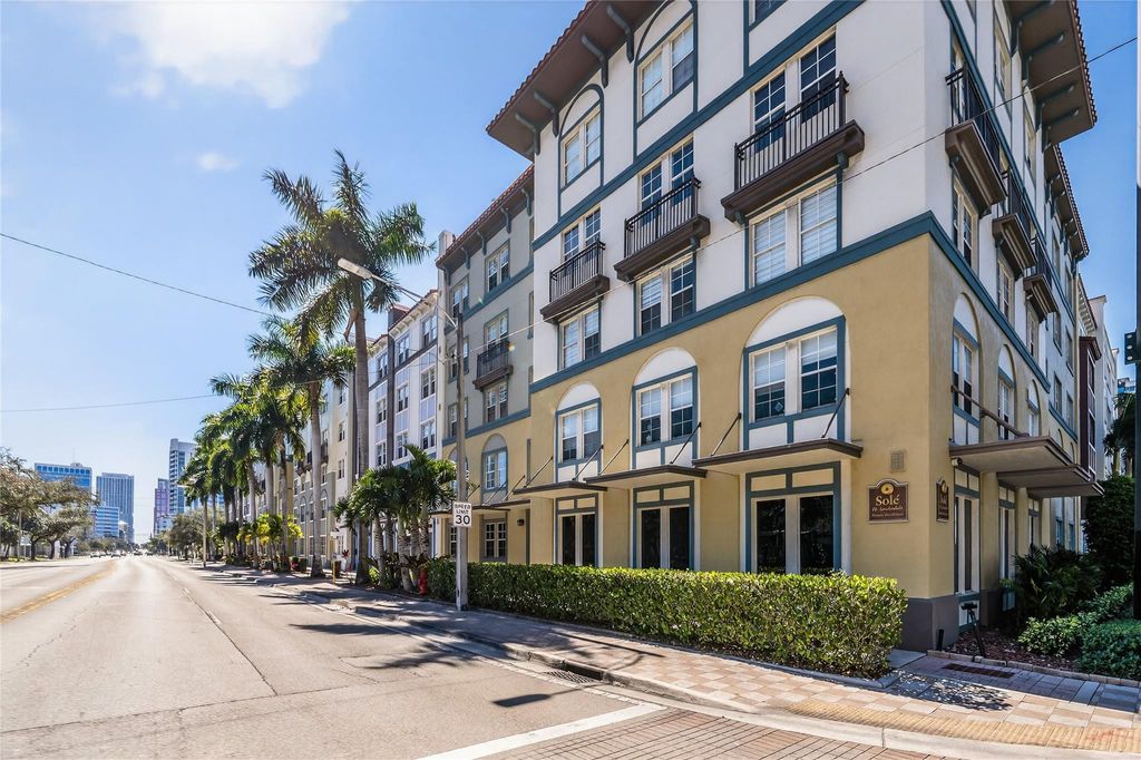 Photo of 533 NE 3rd Avenue #139, Fort Lauderdale, FL 33301 (MLS # F10549667)