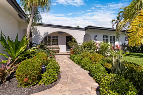 6505 NE 21st Ter, Fort Lauderdale, FL MLS: R11089053
