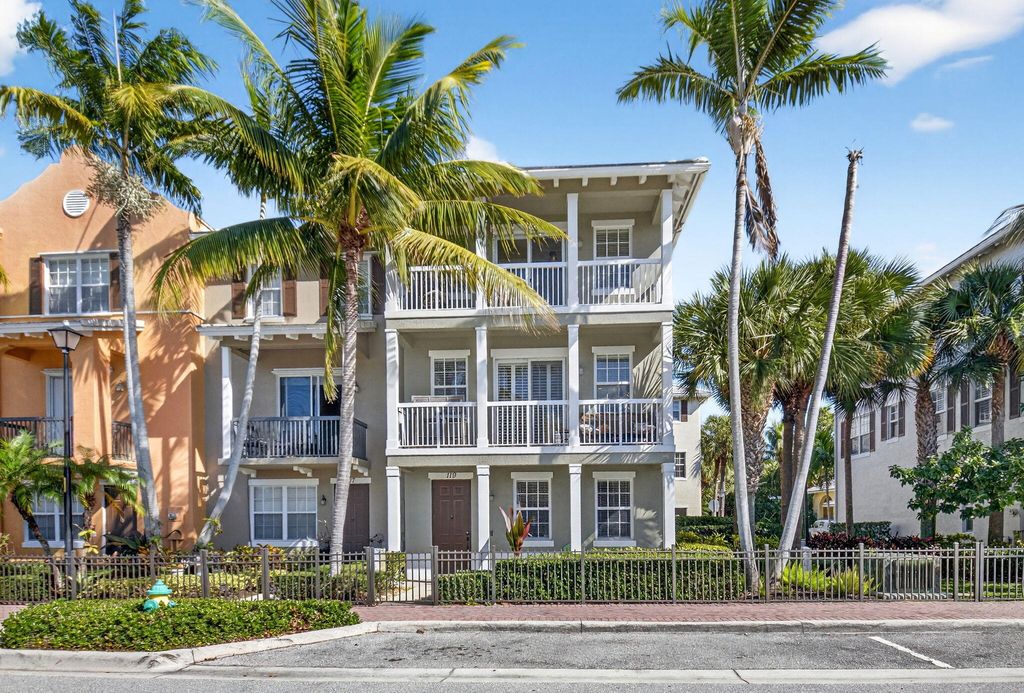 Photo of 119 SW 2nd Avenue, Delray Beach, FL 33444 (MLS # R11159623)