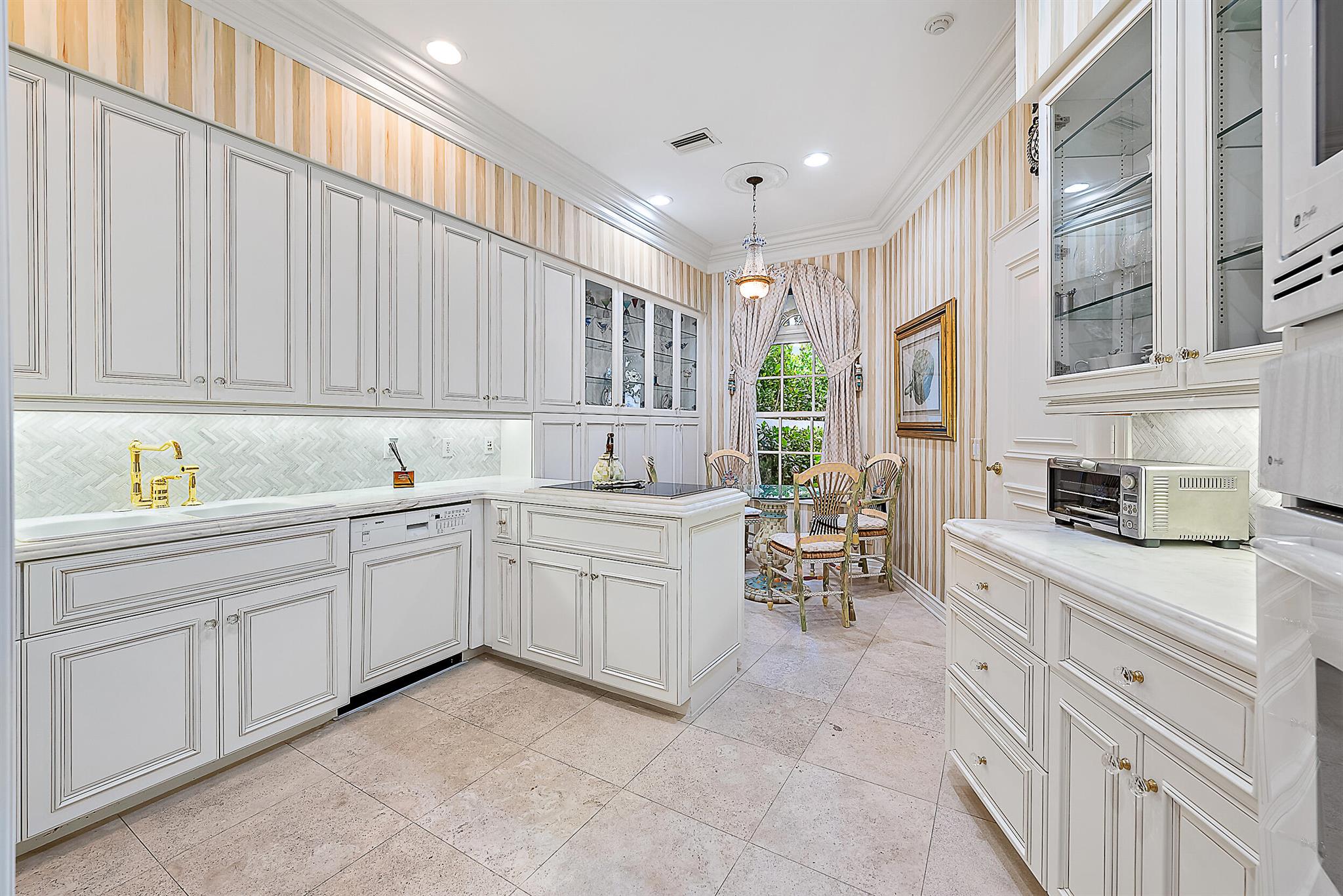 Royal Park - Residential