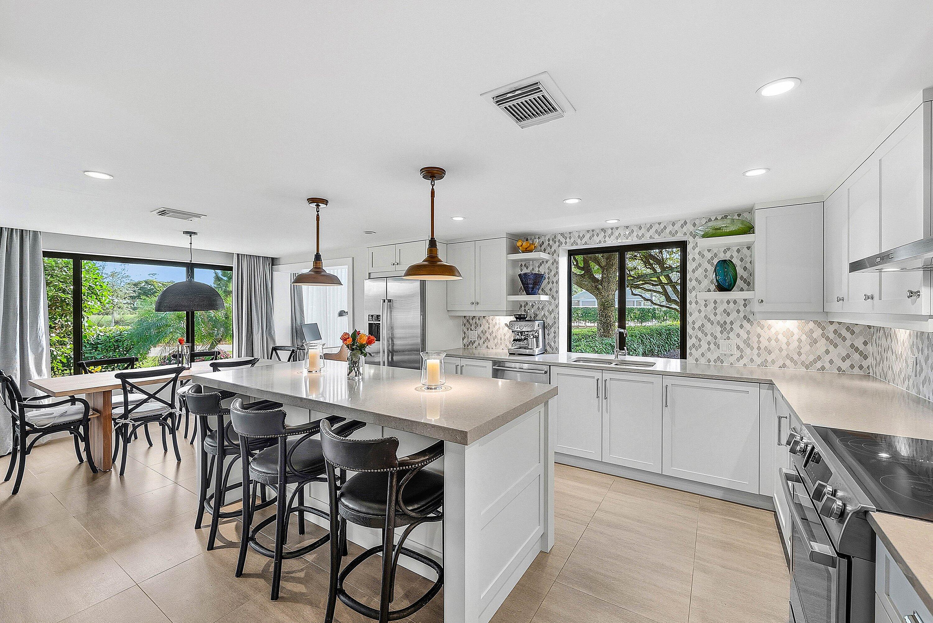 3954 Quail Ridge Drive N Egret