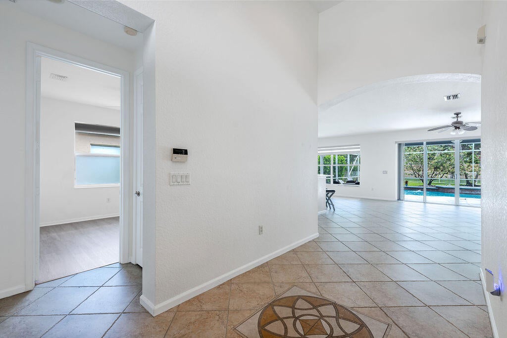 Properties 116 BELLA VISTA Way