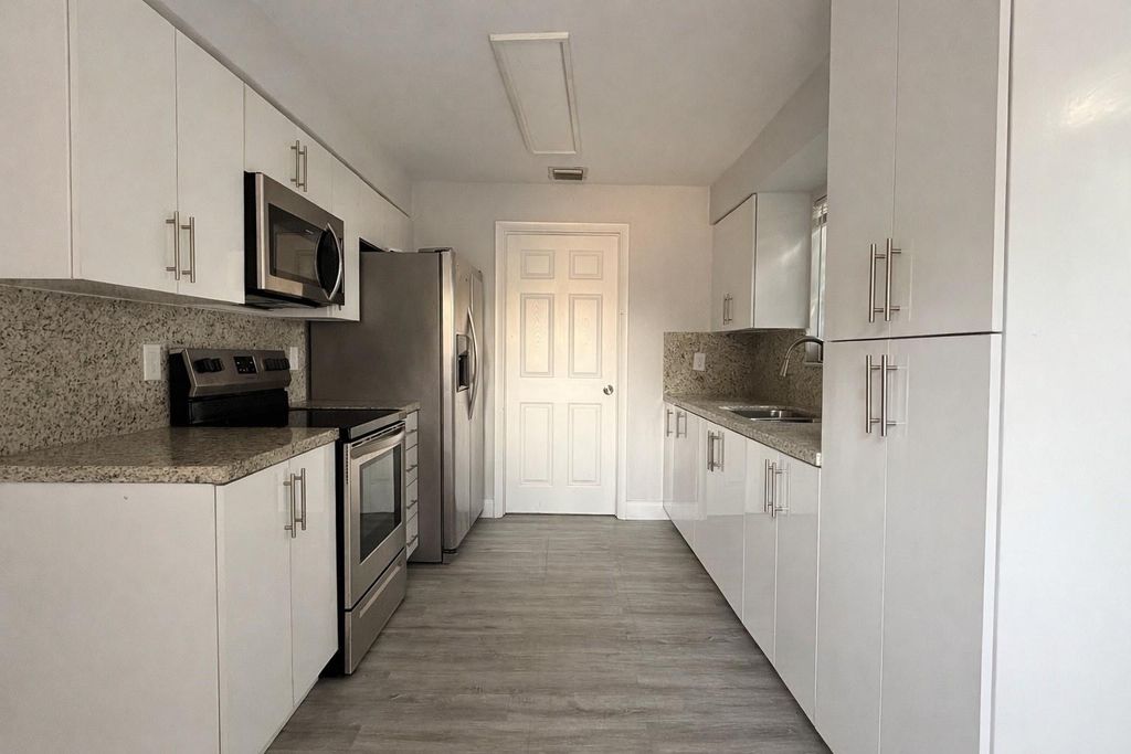 Photo of 2950 NW 20th Street, Fort Lauderdale, FL 33311 (MLS # F10556632)