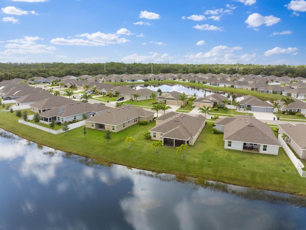 WATERSTONE PHASE ONE - Residential