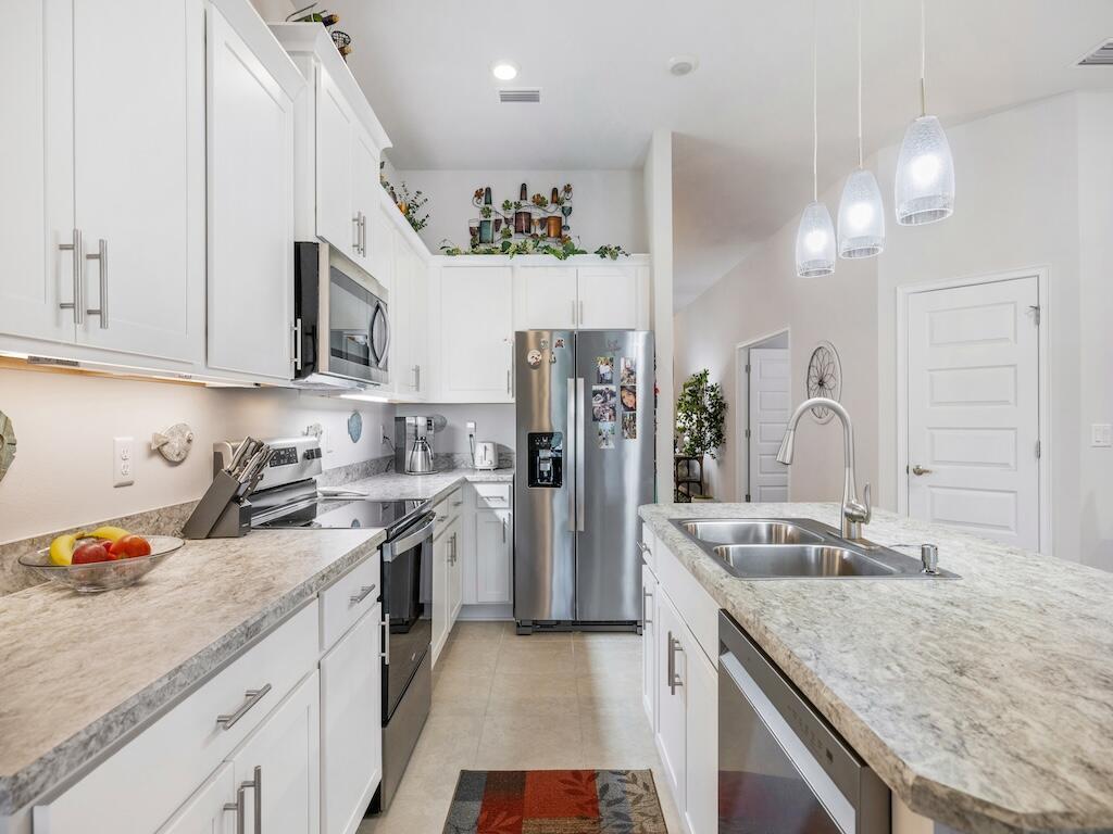 WATERSTONE PHASE ONE - Residential