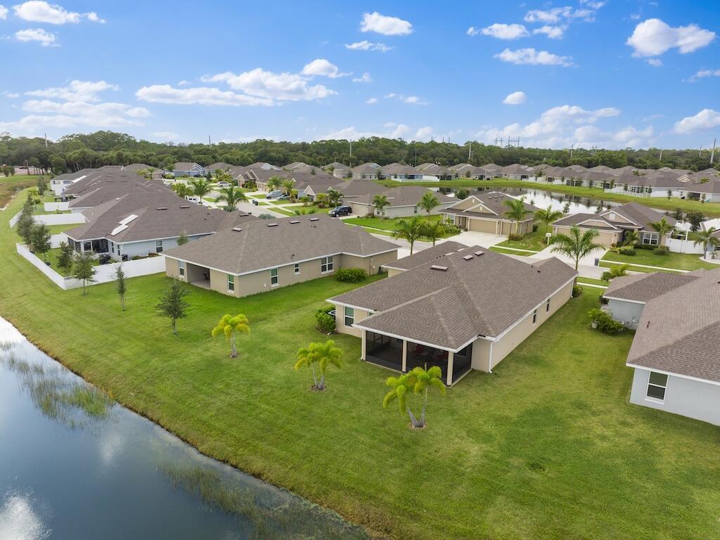 WATERSTONE PHASE ONE - Residential