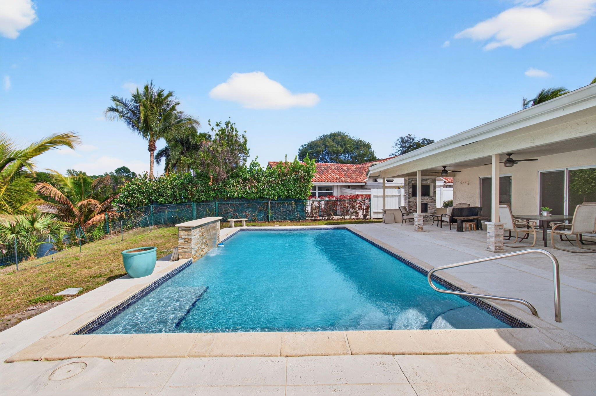 GOLF VISTA - Residential