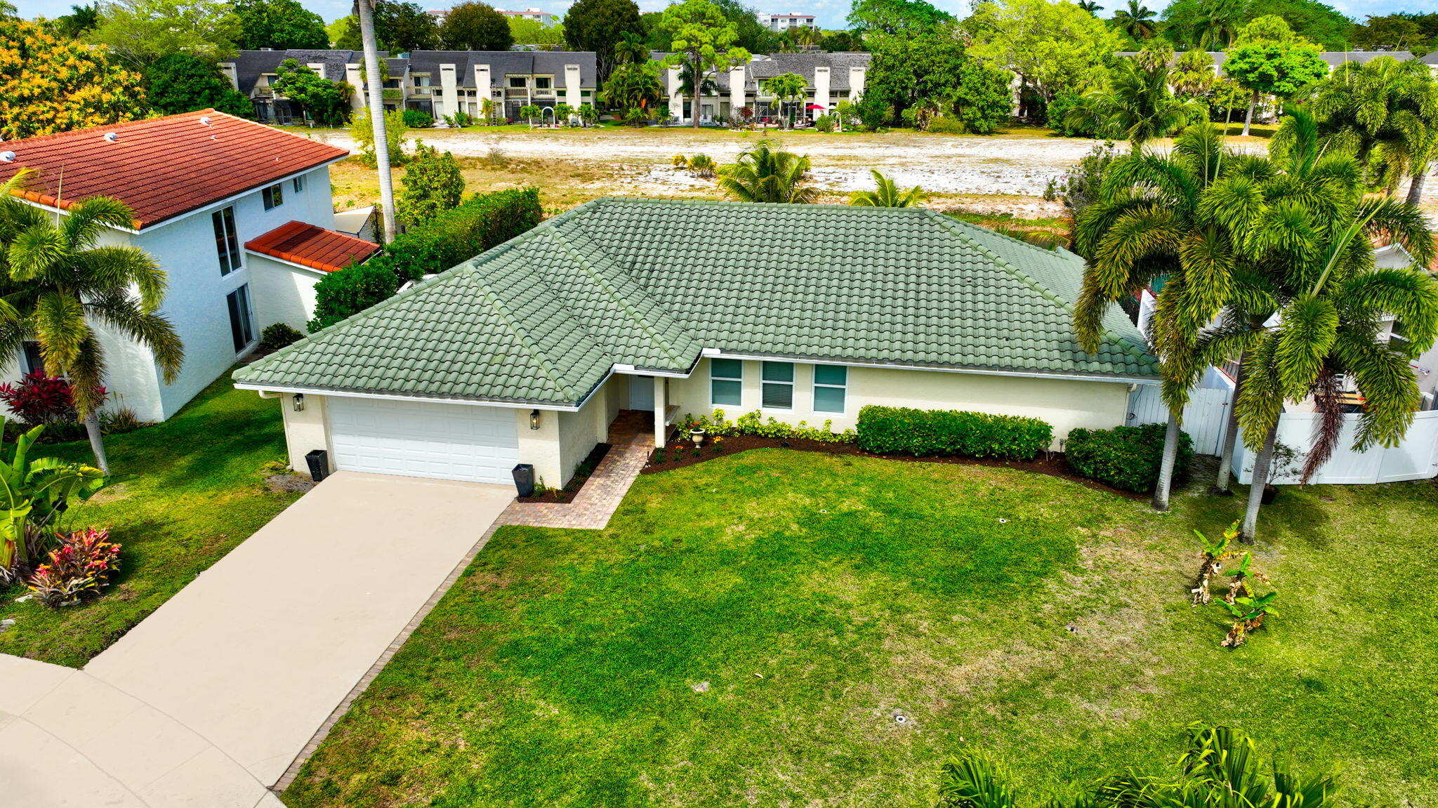 GOLF VISTA - Residential