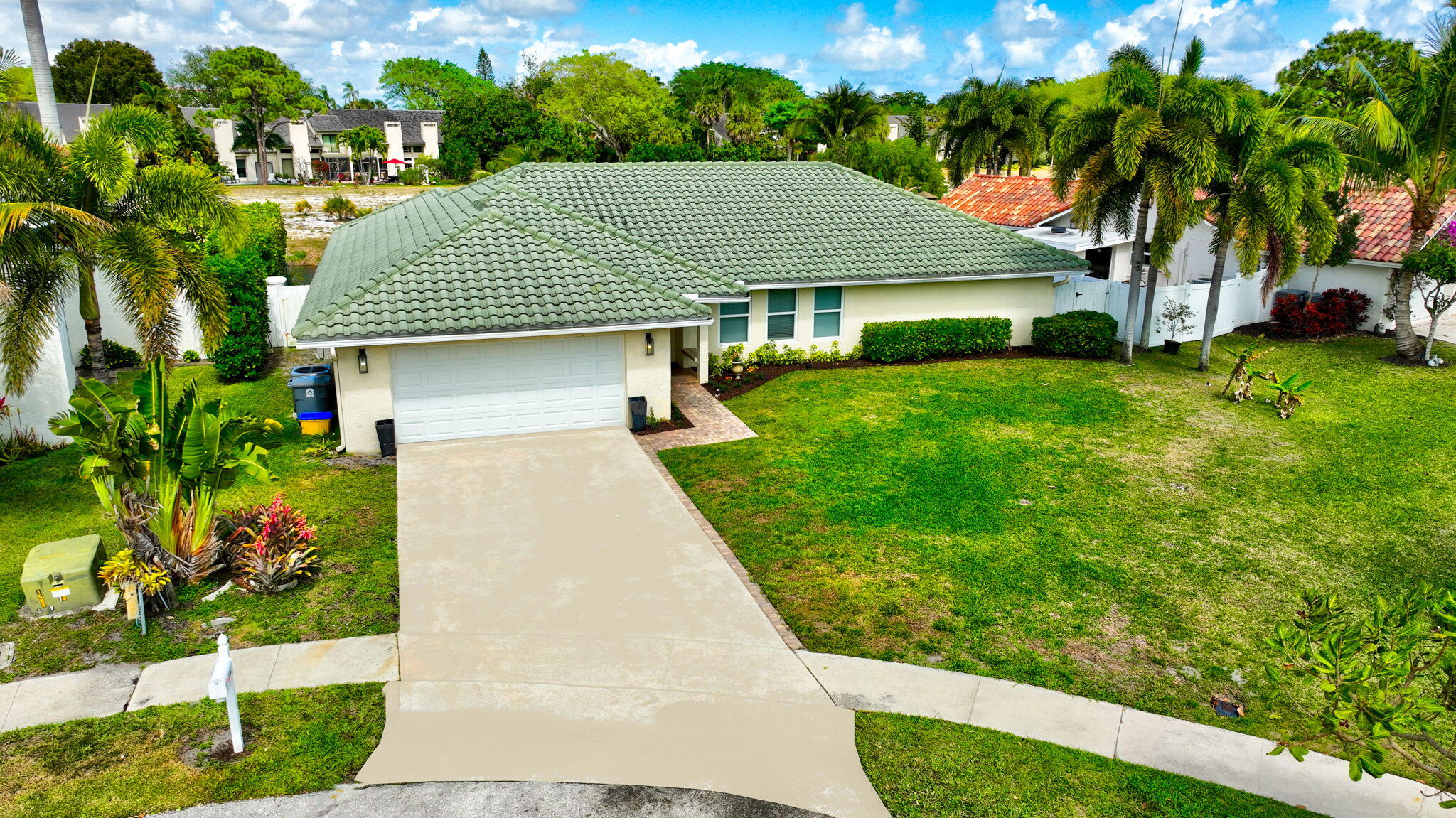 GOLF VISTA - Residential