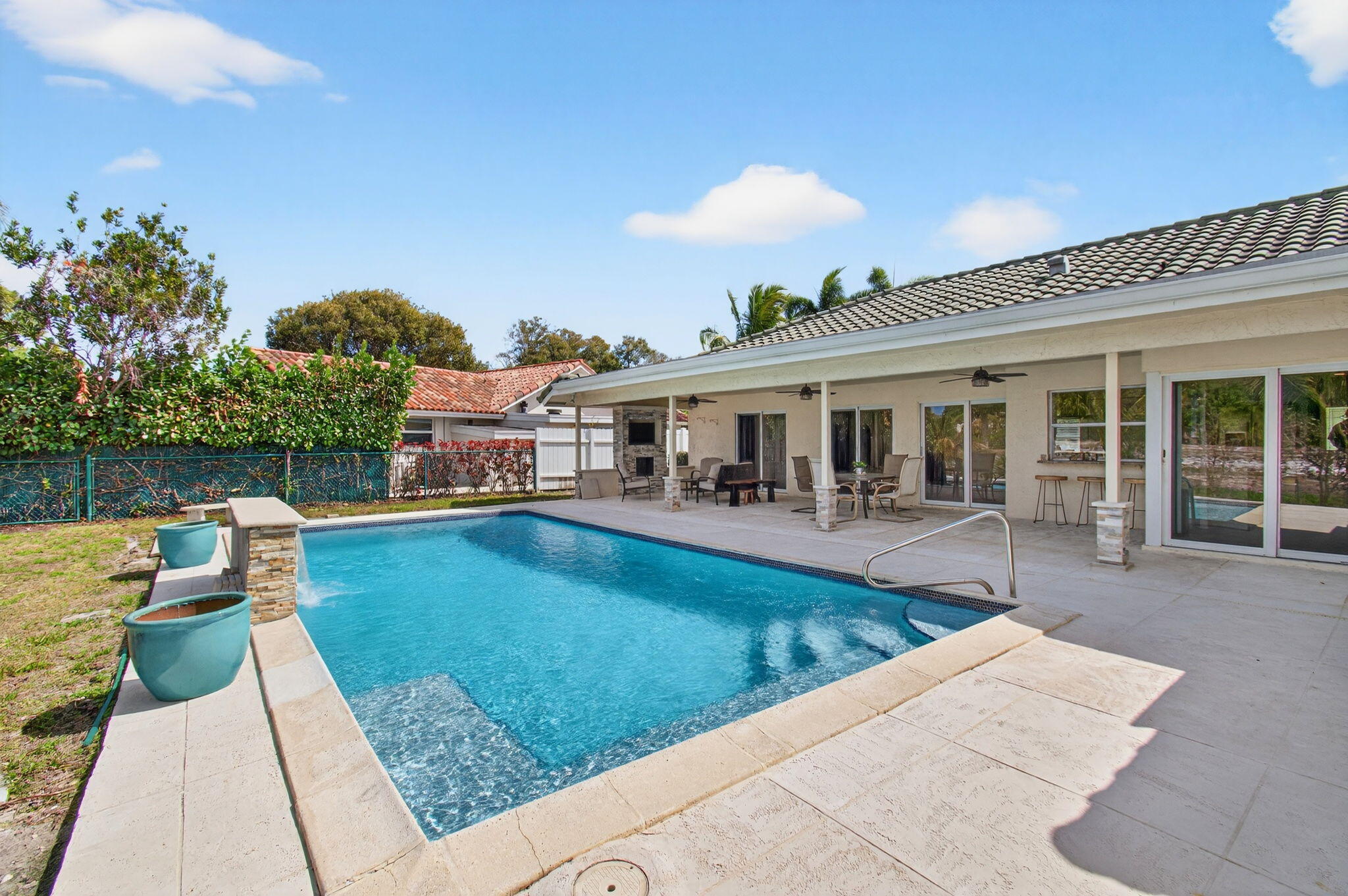 GOLF VISTA - Residential