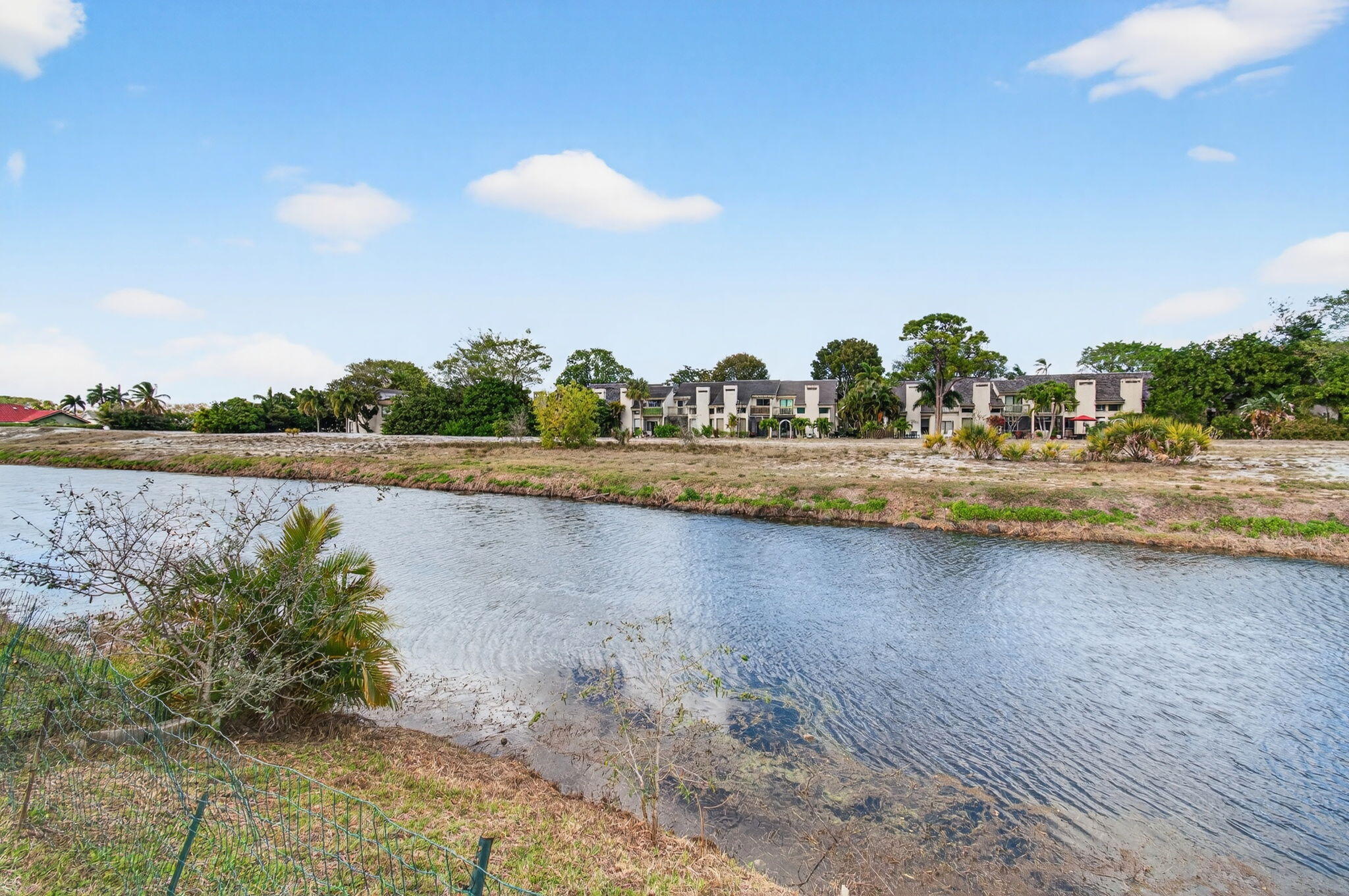 GOLF VISTA - Residential