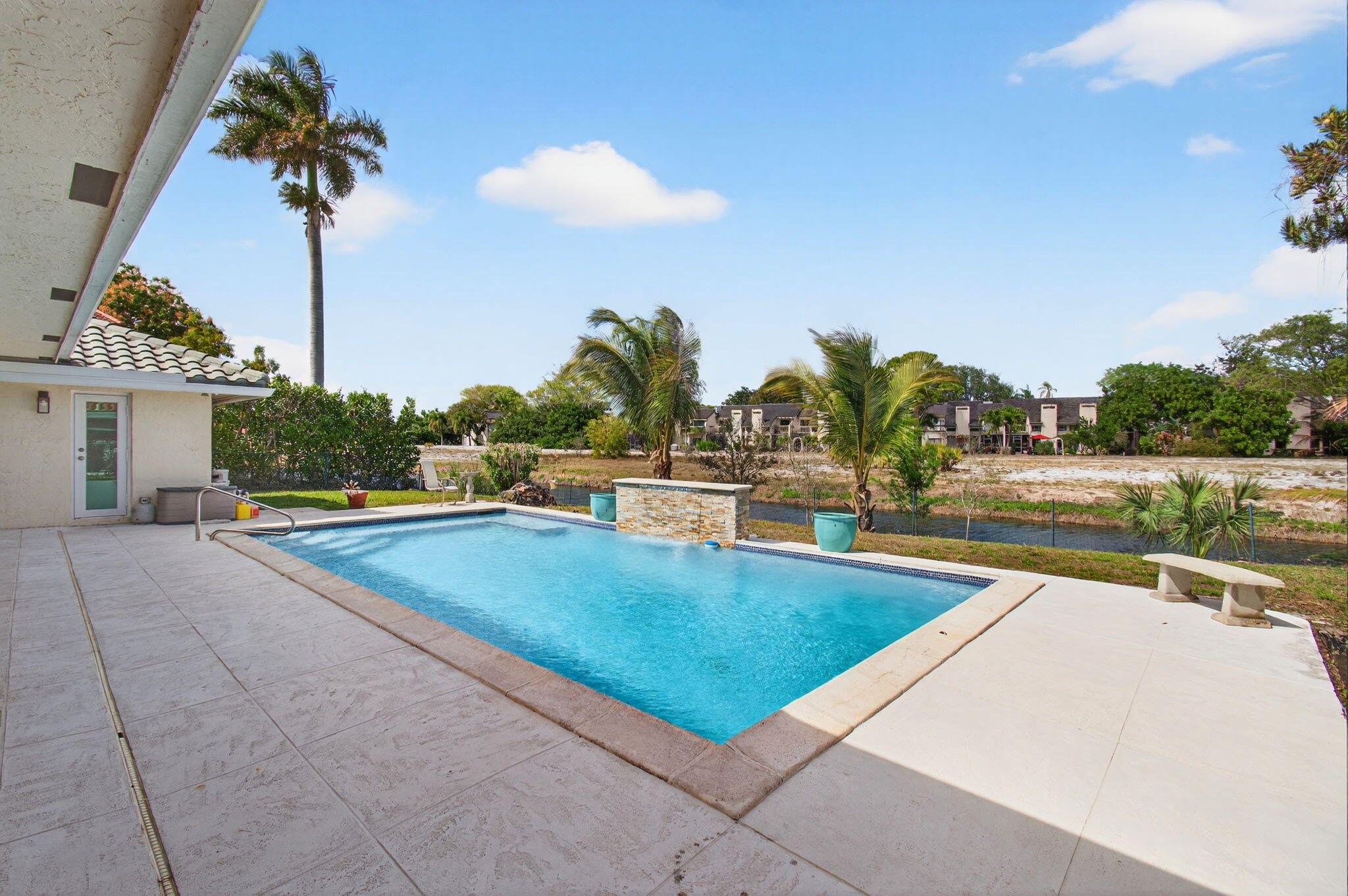 GOLF VISTA - Residential