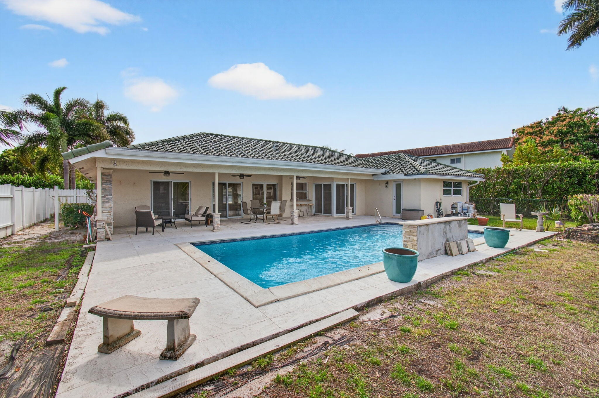 GOLF VISTA - Residential