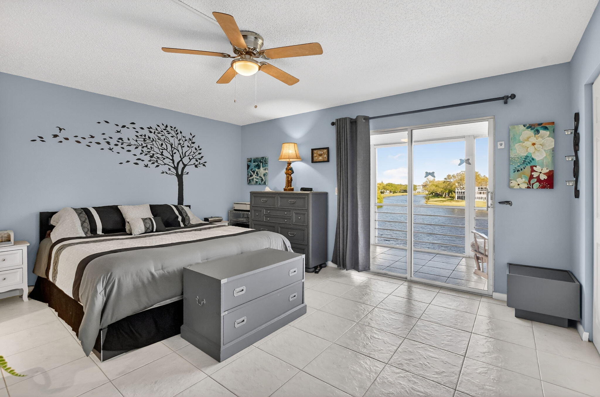 OAKRIDGE A CONDO - Residential