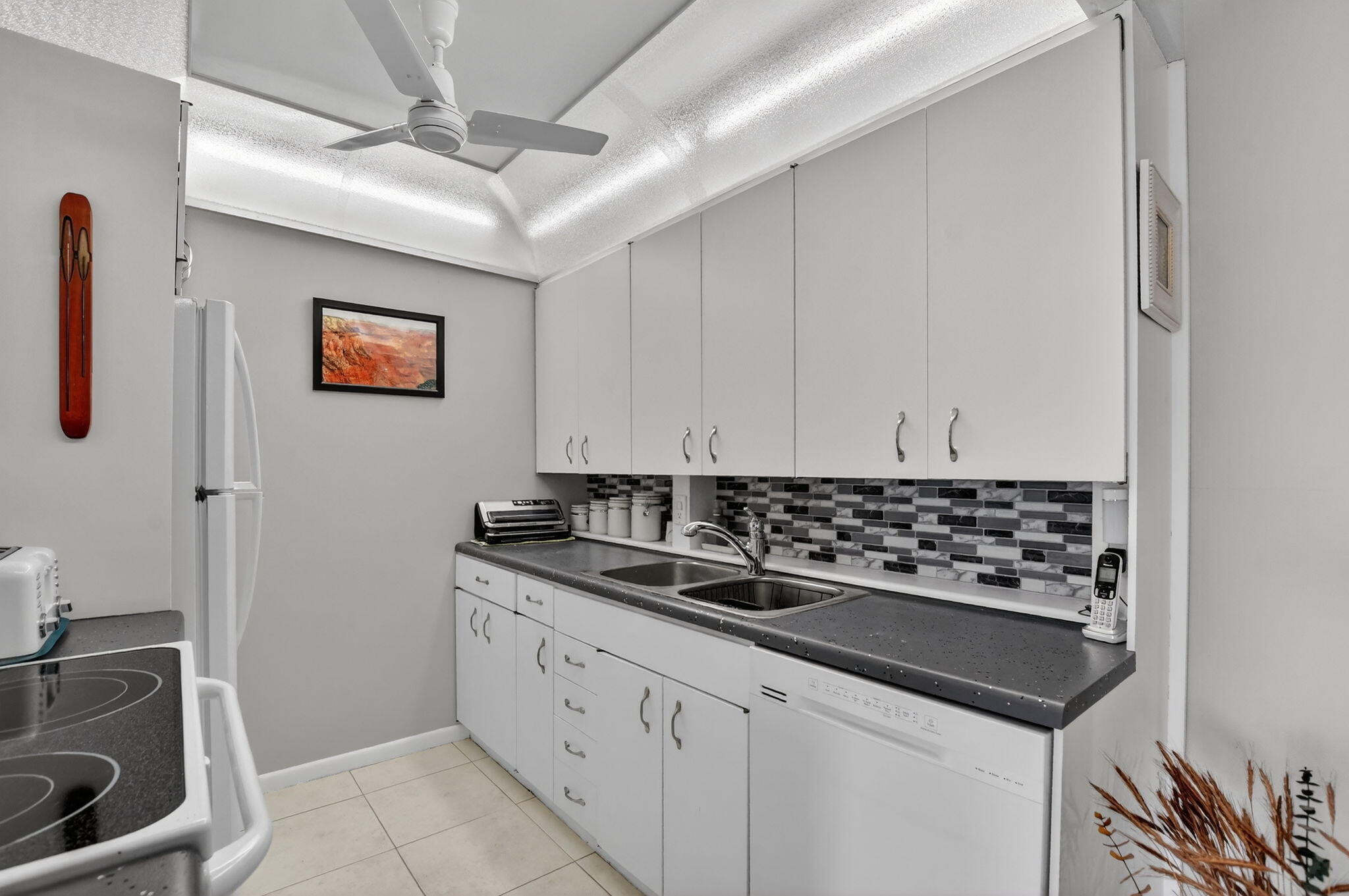 OAKRIDGE A CONDO - Residential