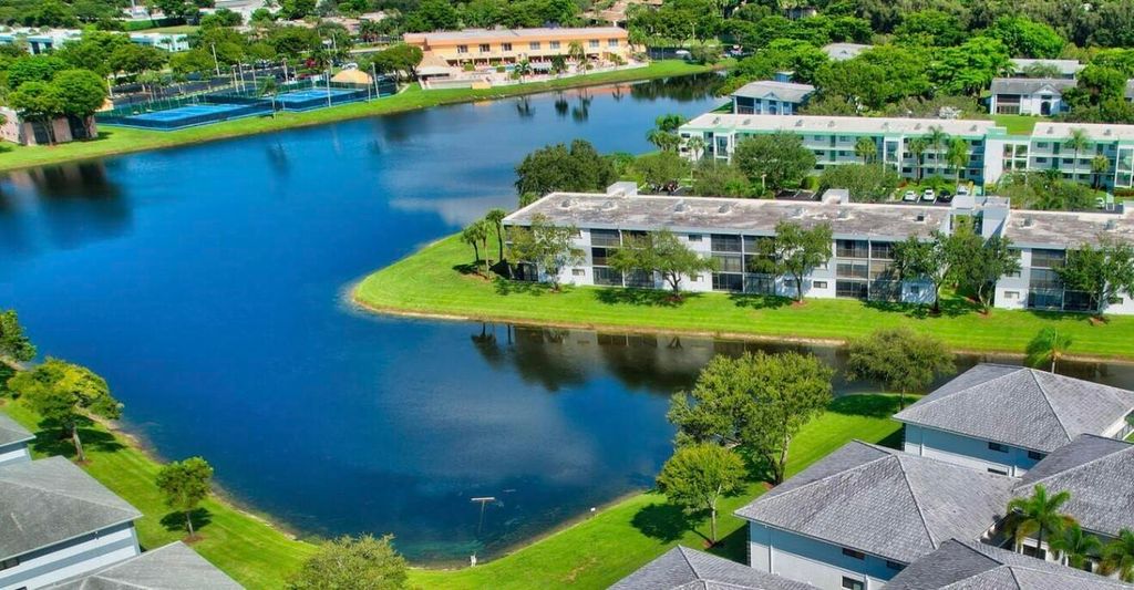 Photo of 15072 Ashland Place S #117, Delray Beach, FL 33484 (MLS # B26044119)
