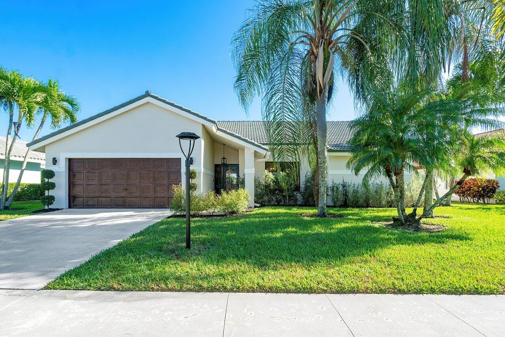 Photo of 5657 Aspen Ridge Circle, Delray Beach, FL 33484 (MLS # R10944760)