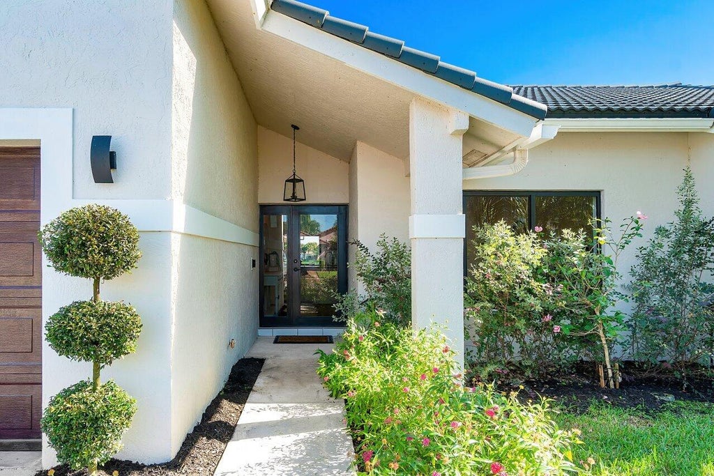 Photo of 5657 Aspen Ridge Circle, Delray Beach, FL 33484 (MLS # R10944760)