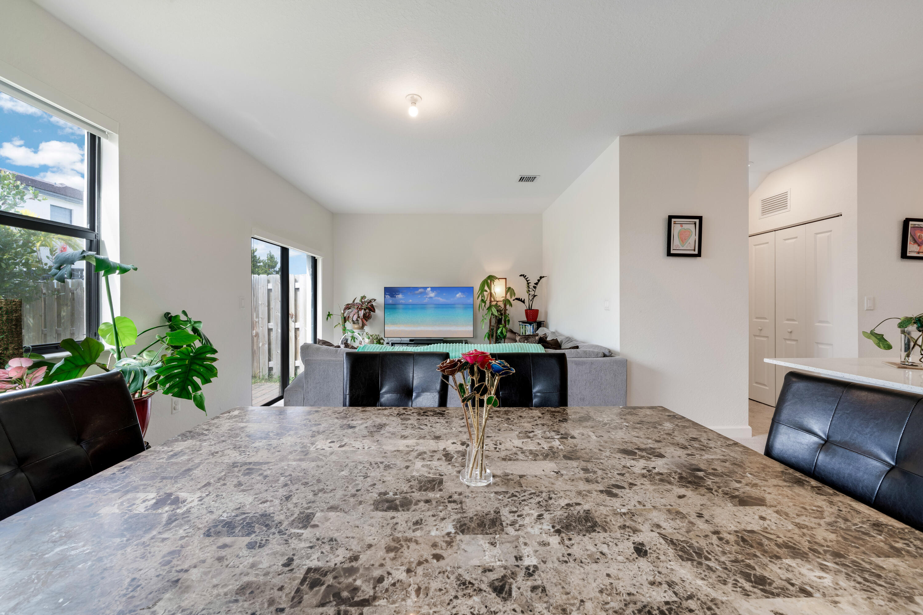 KENDALL ASSEMBLAGE SOUTH - Residential