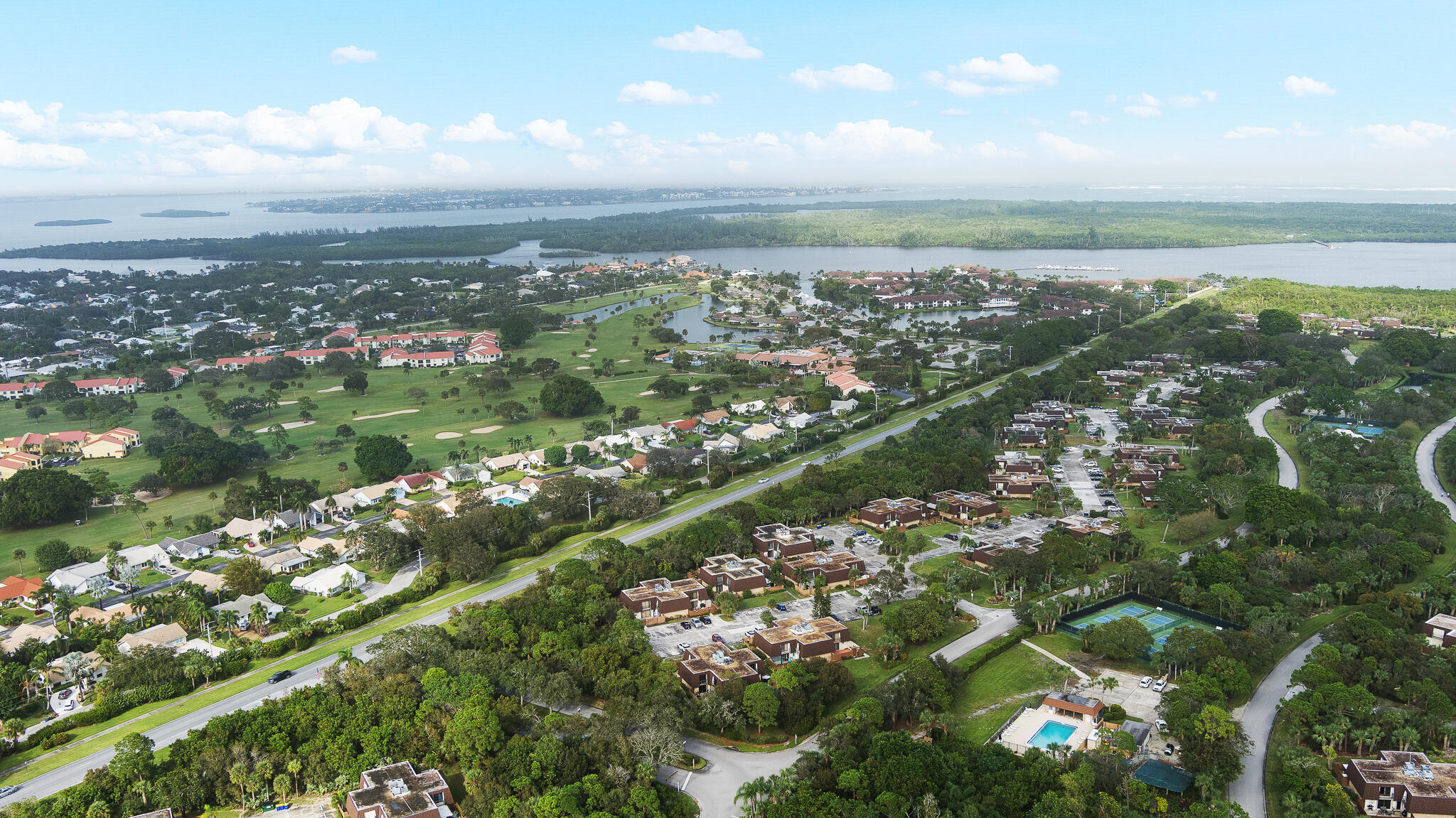 RIVER PINES - Residential