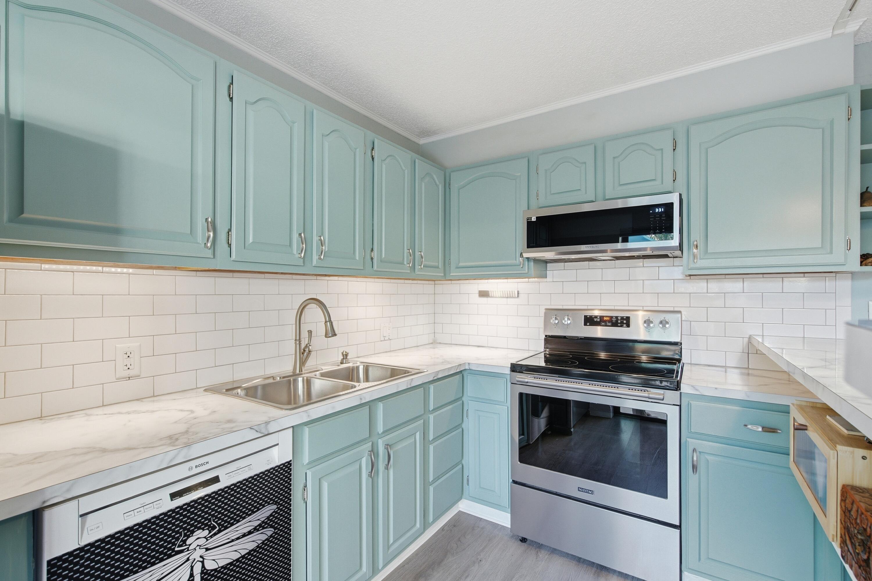 RIVER PINES - Residential