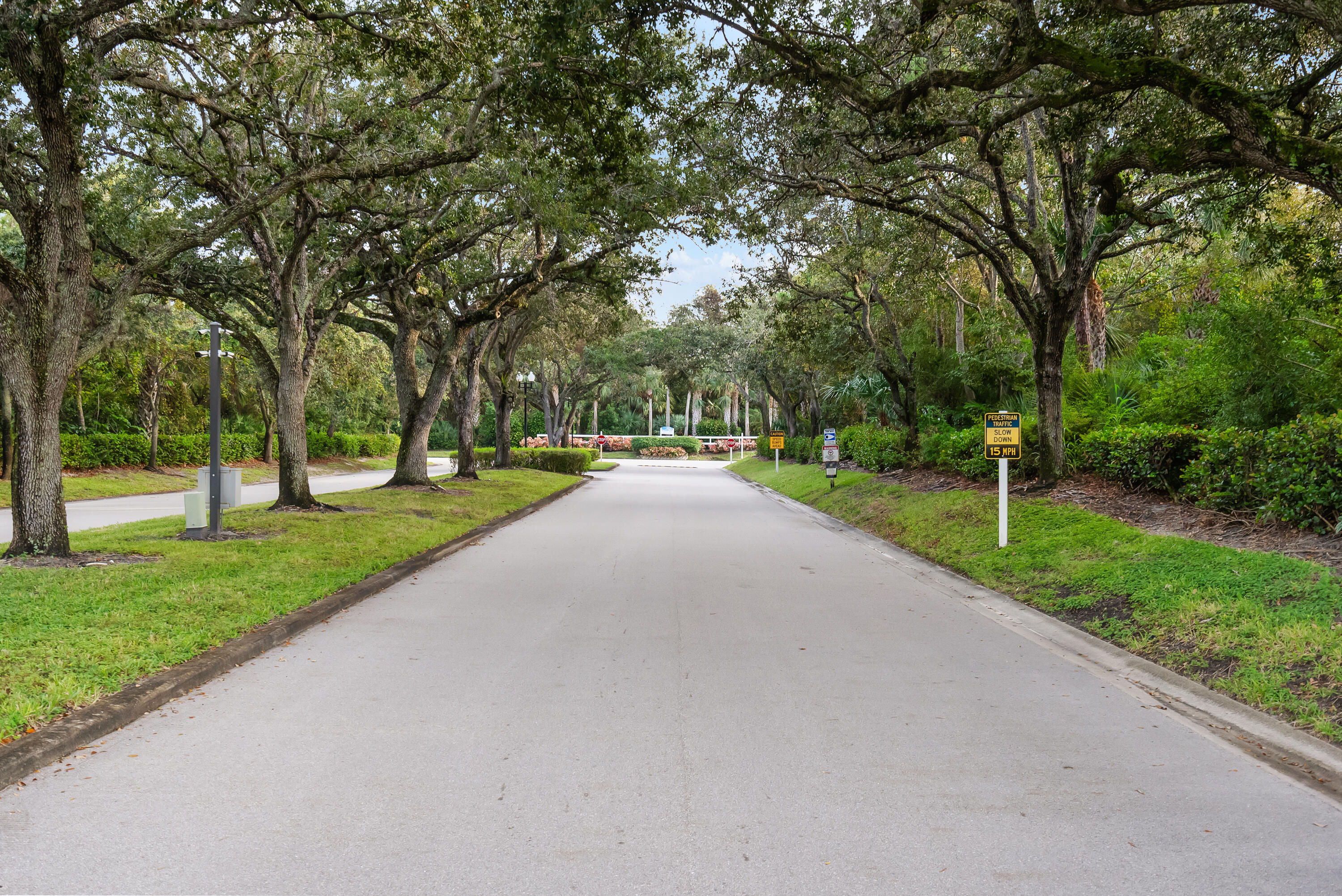 RIVER PINES - Residential