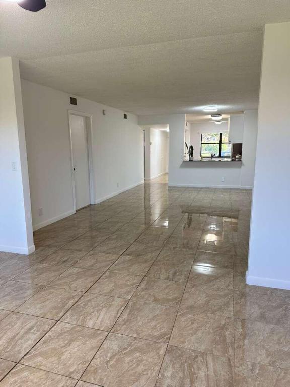 LUCERNE GREENS COND - Residential