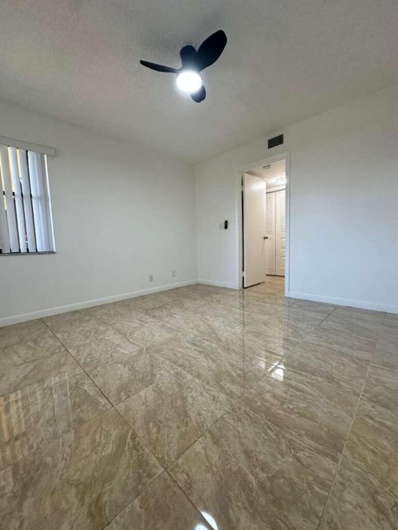 LUCERNE GREENS COND - Residential