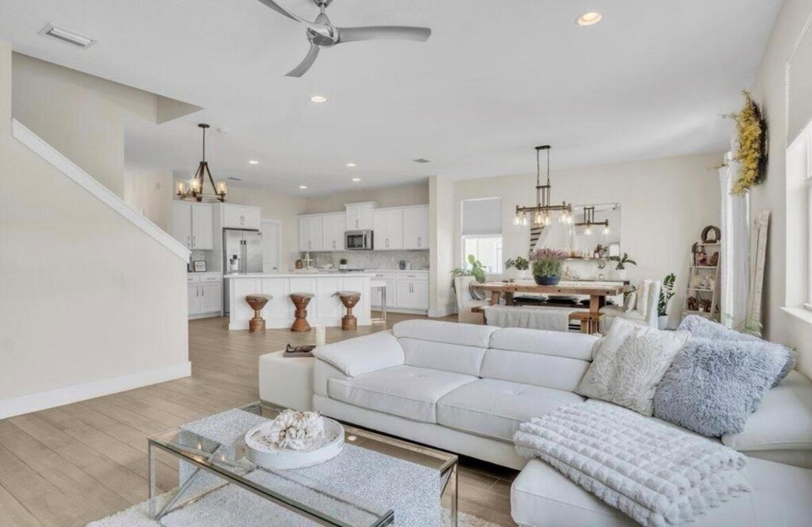 PARK CENTRAL AT CYPRESS K - Residential Lease