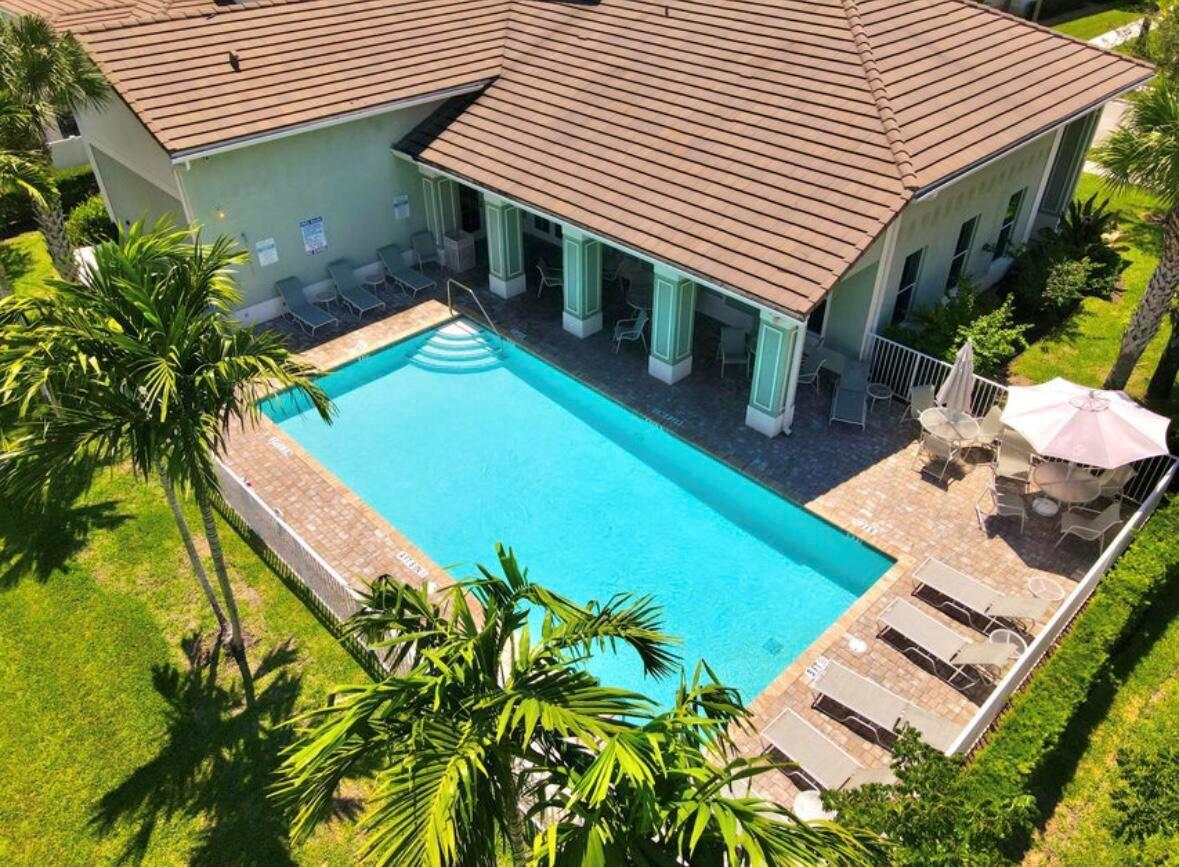 PARK CENTRAL AT CYPRESS K - Residential Lease