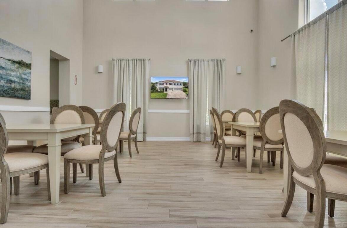 PARK CENTRAL AT CYPRESS K - Residential Lease