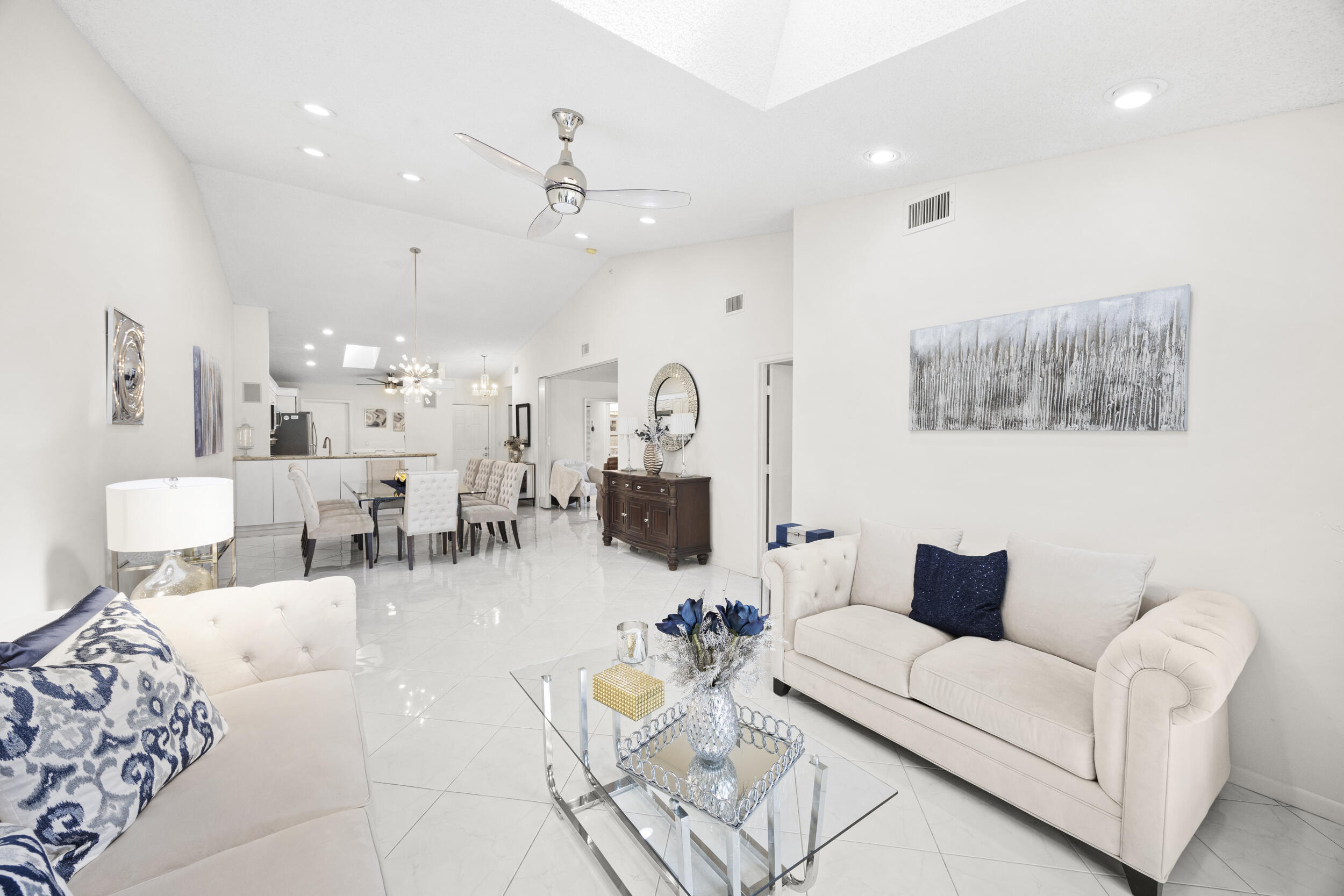 PALM CHASE LAKES CONDO - Residential