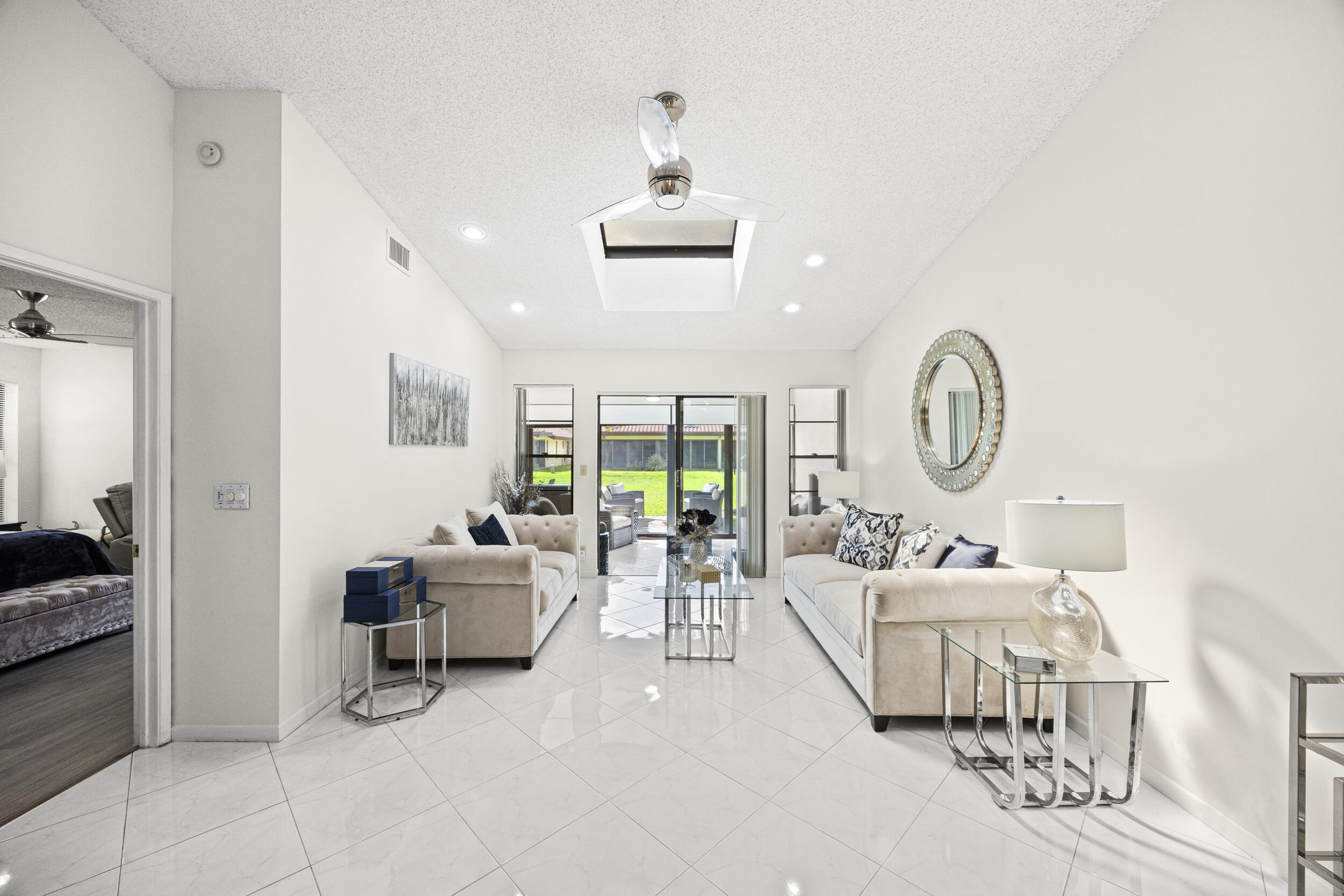 PALM CHASE LAKES CONDO - Residential