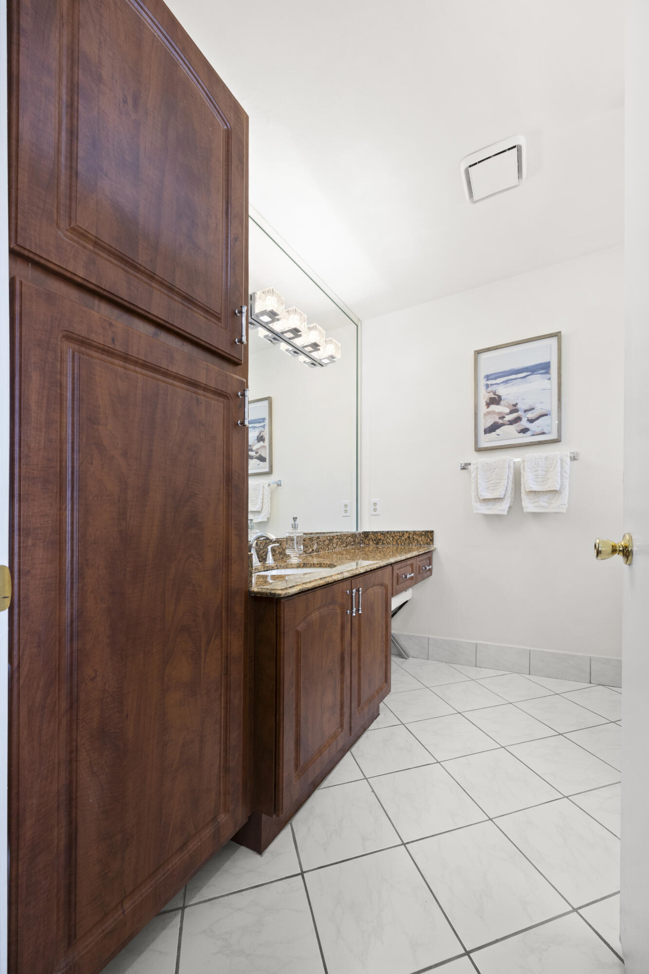 PALM CHASE LAKES CONDO - Residential