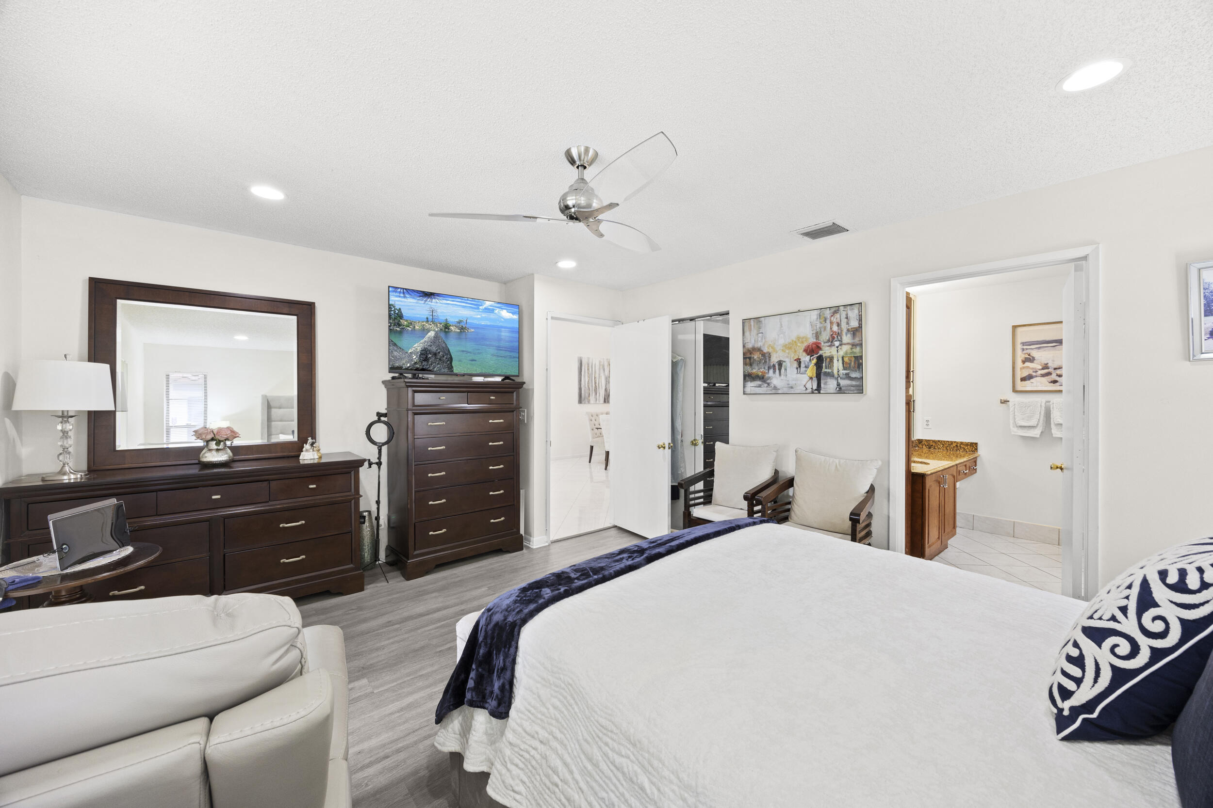 PALM CHASE LAKES CONDO - Residential