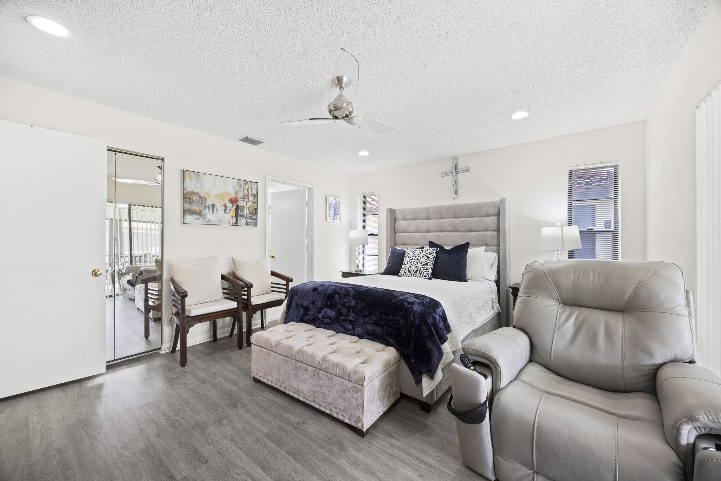 PALM CHASE LAKES CONDO - Residential