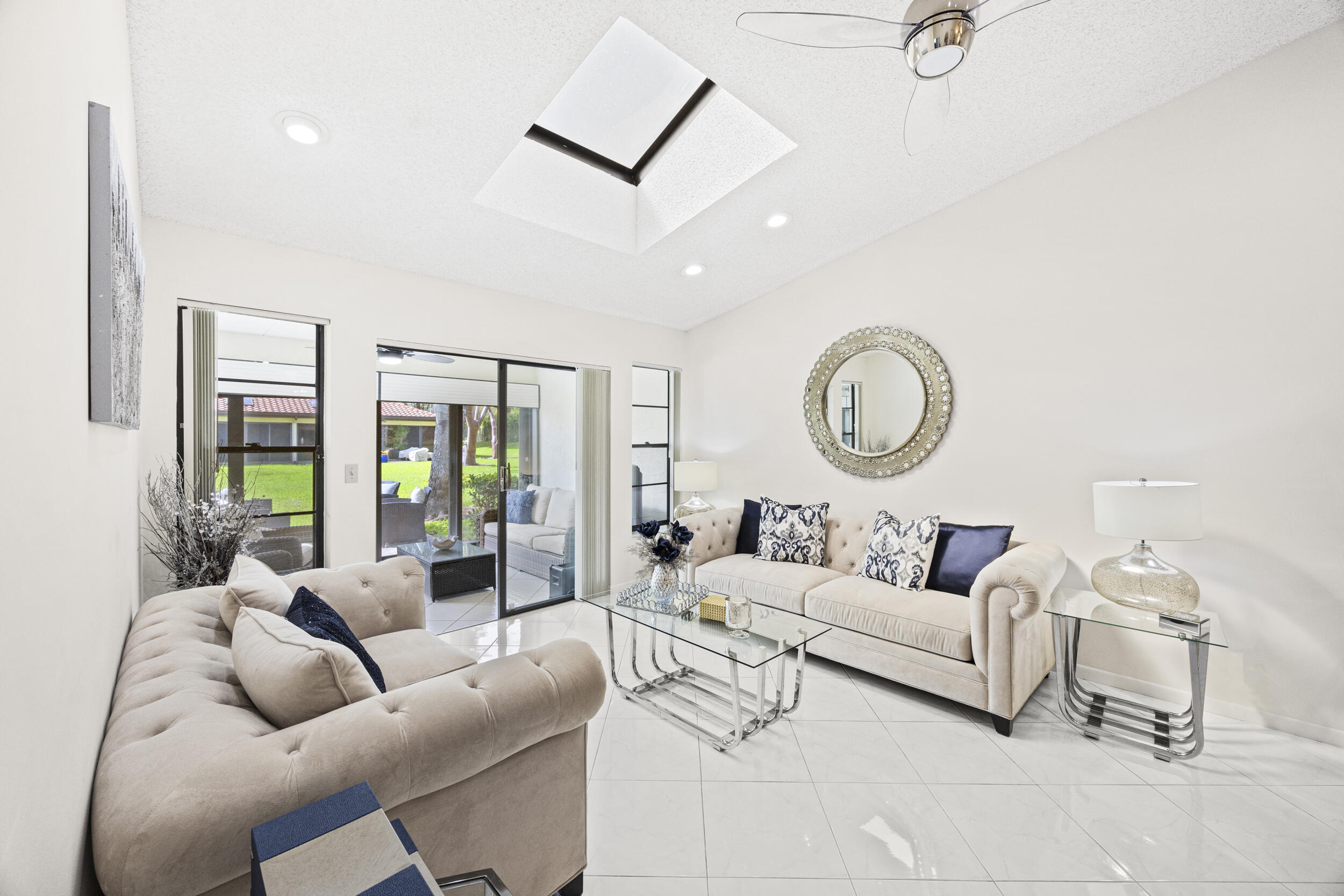 PALM CHASE LAKES CONDO - Residential