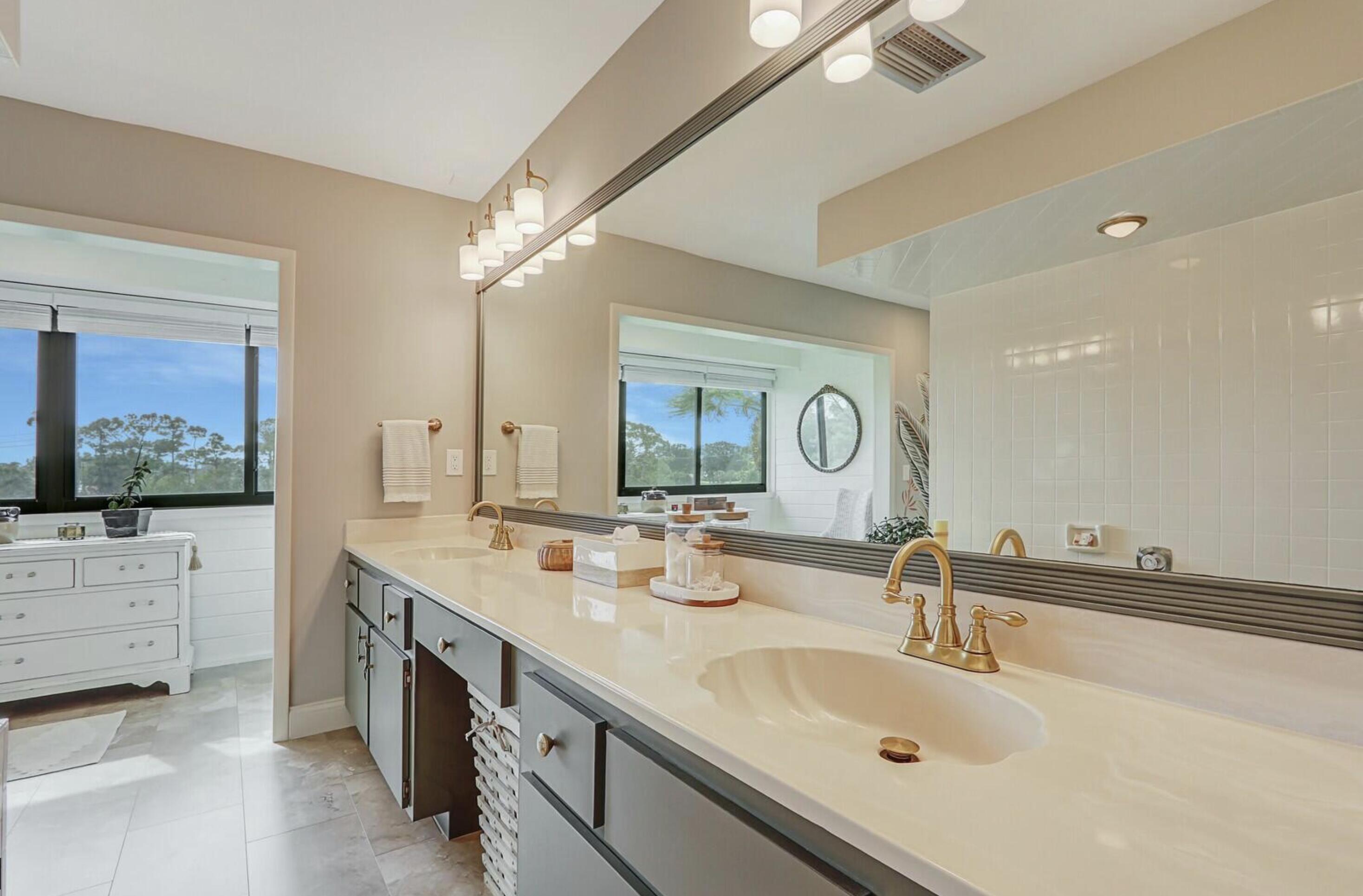 Mariner Sands - Residential