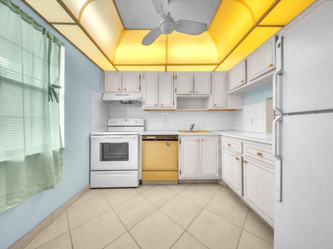 Tiny photo for 7807 GOLF CIR Drive #105, Margate, FL 33063 (MLS # B26063779)