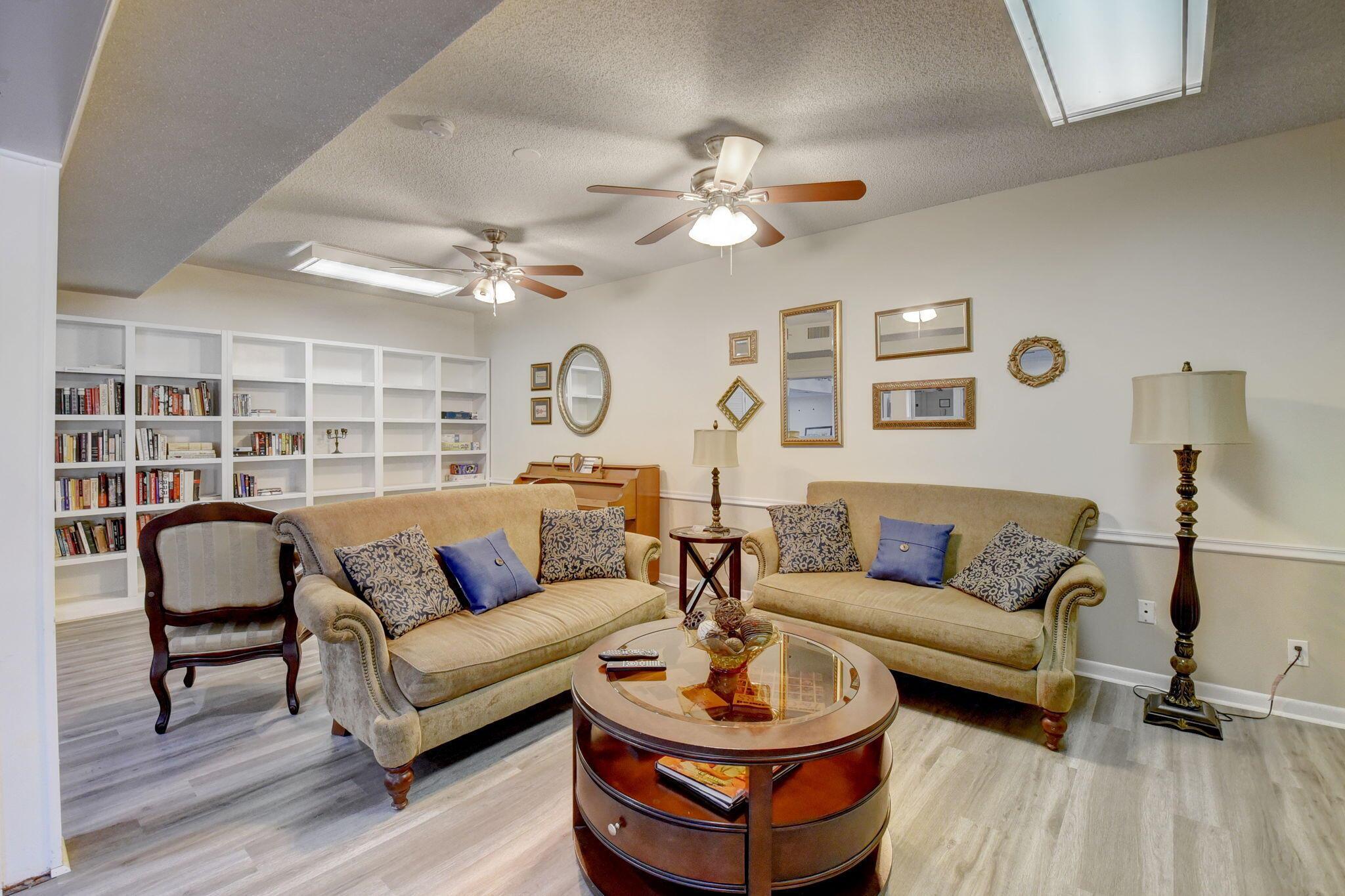 RIVIERA - Residential