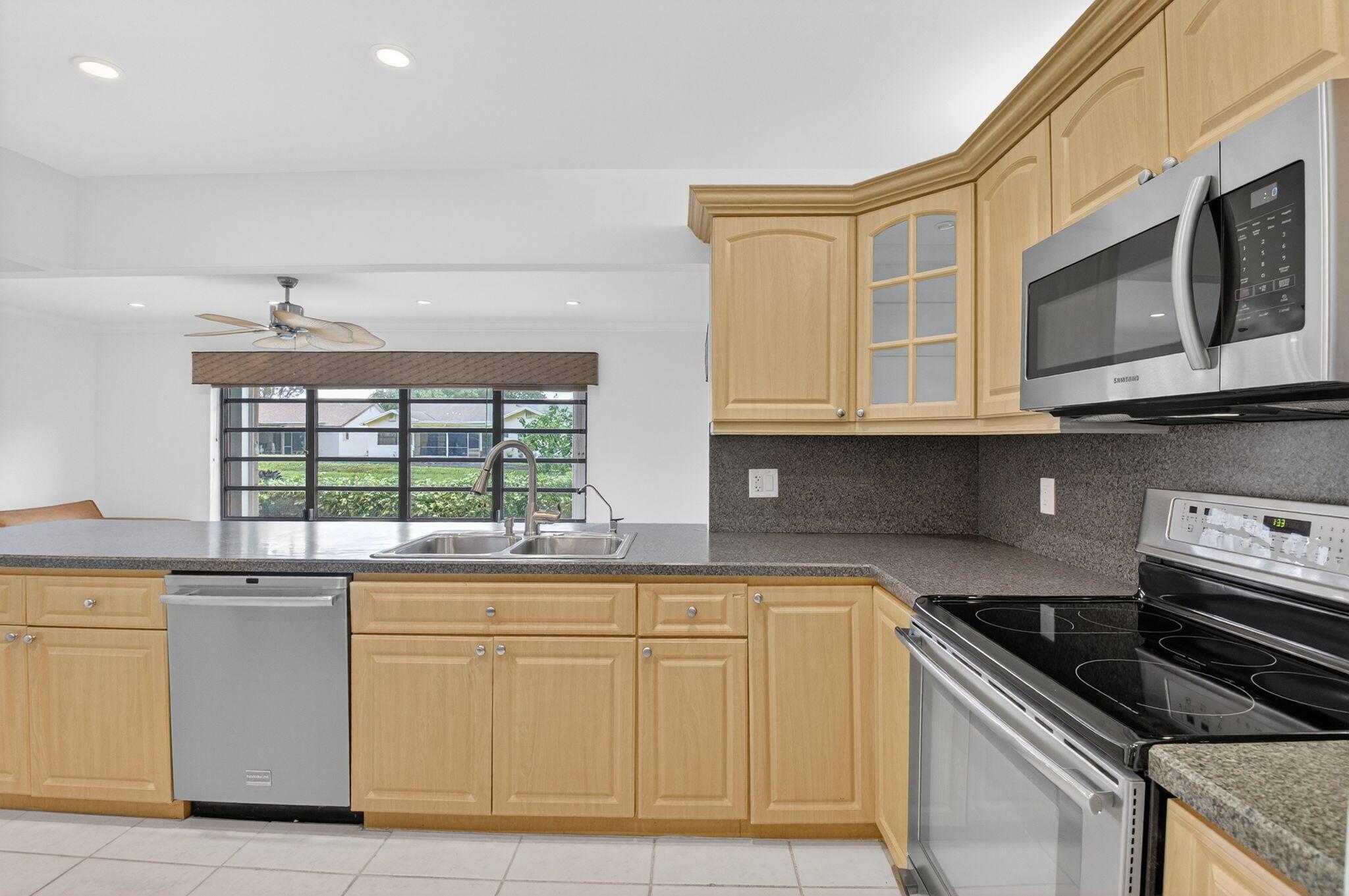 RIVIERA - Residential