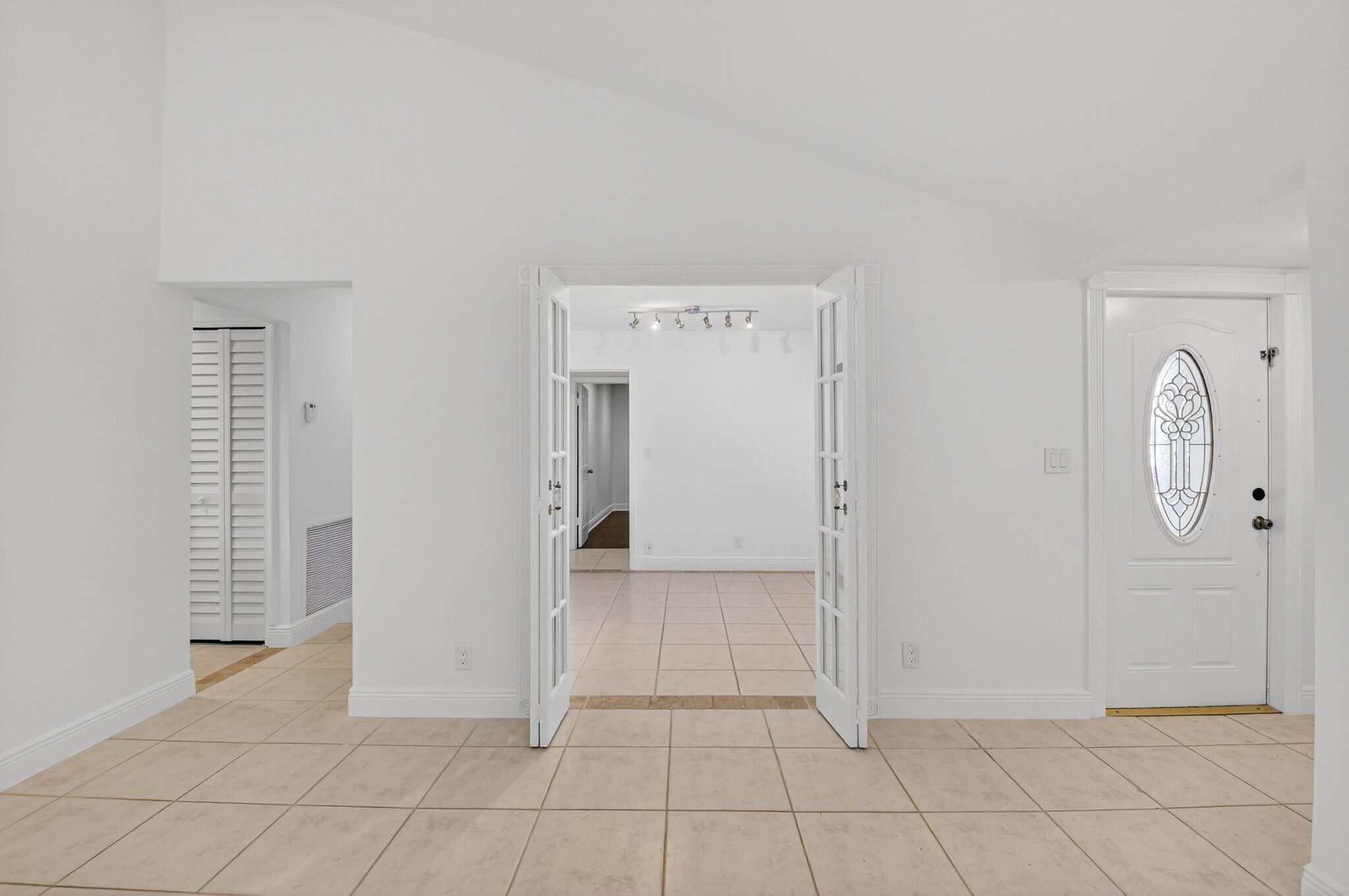 RIVIERA - Residential