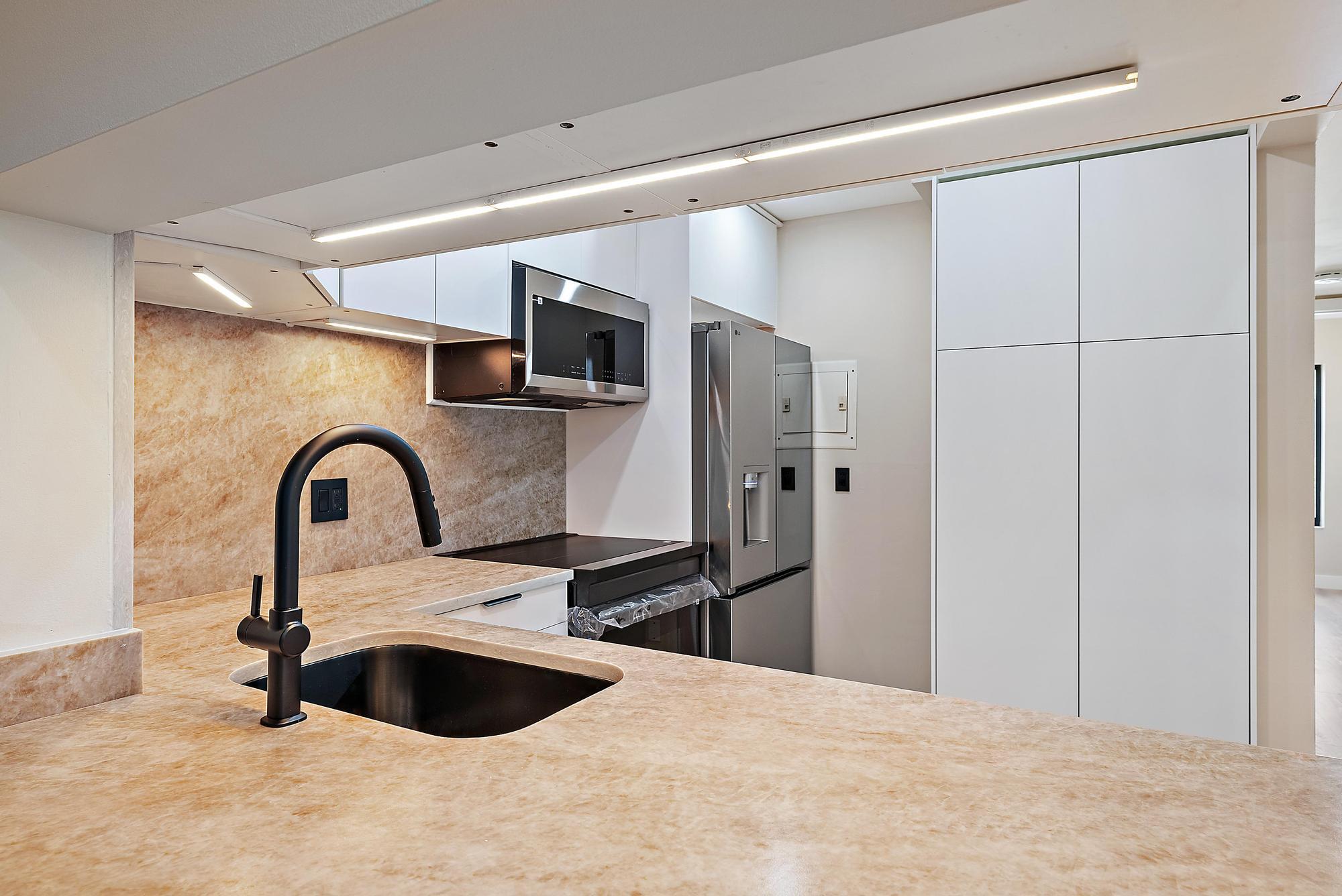 PALM CLUB VILLAGE I CONDO - Residential