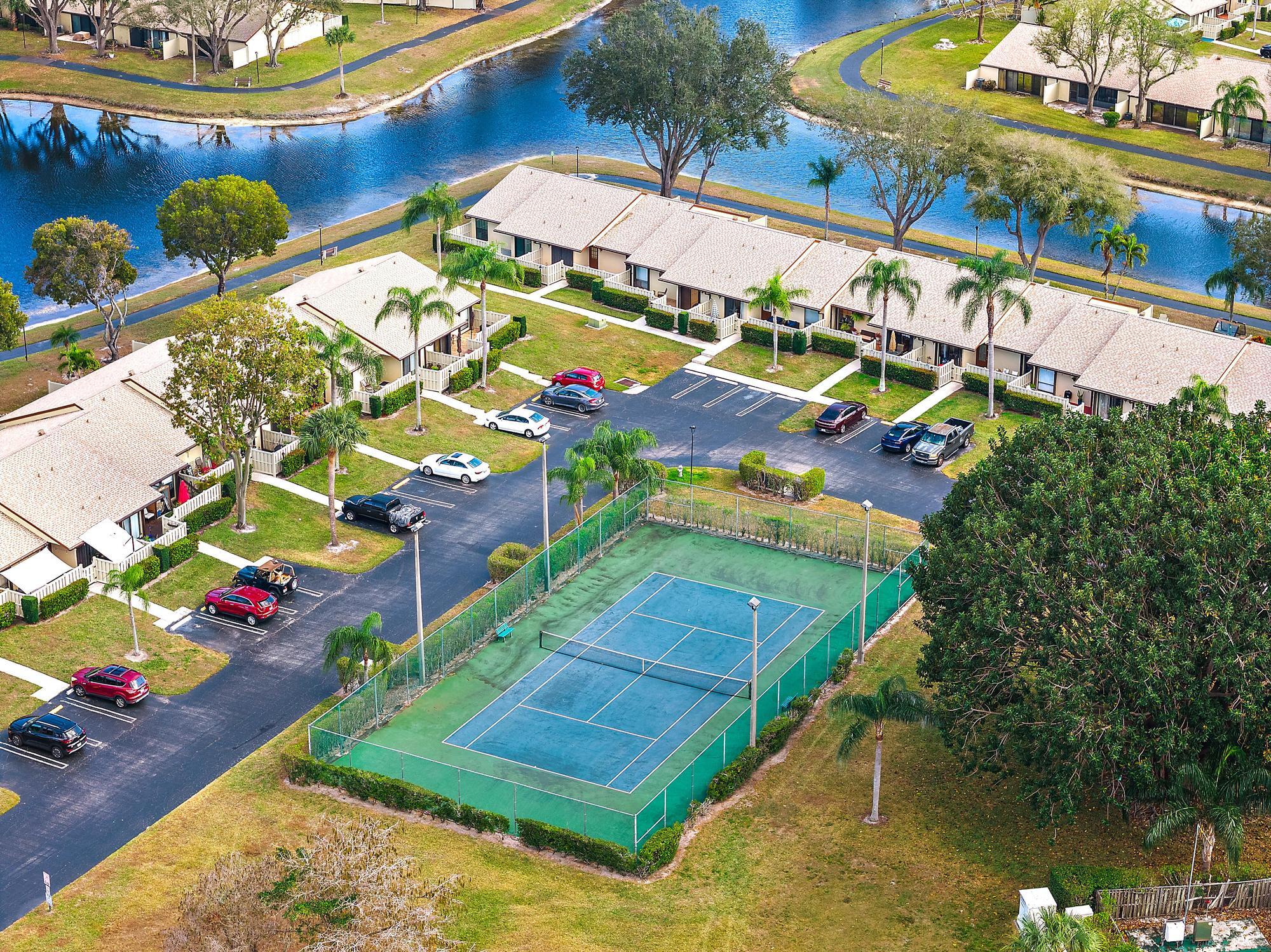 PALM CLUB VILLAGE I CONDO - Residential