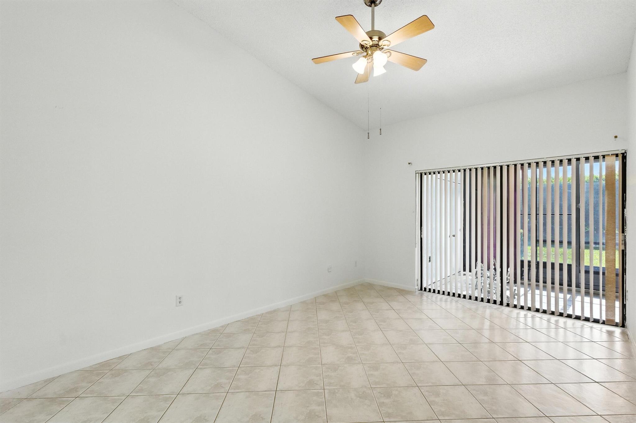 MEED RACQUET CLUB 4 - Residential Lease