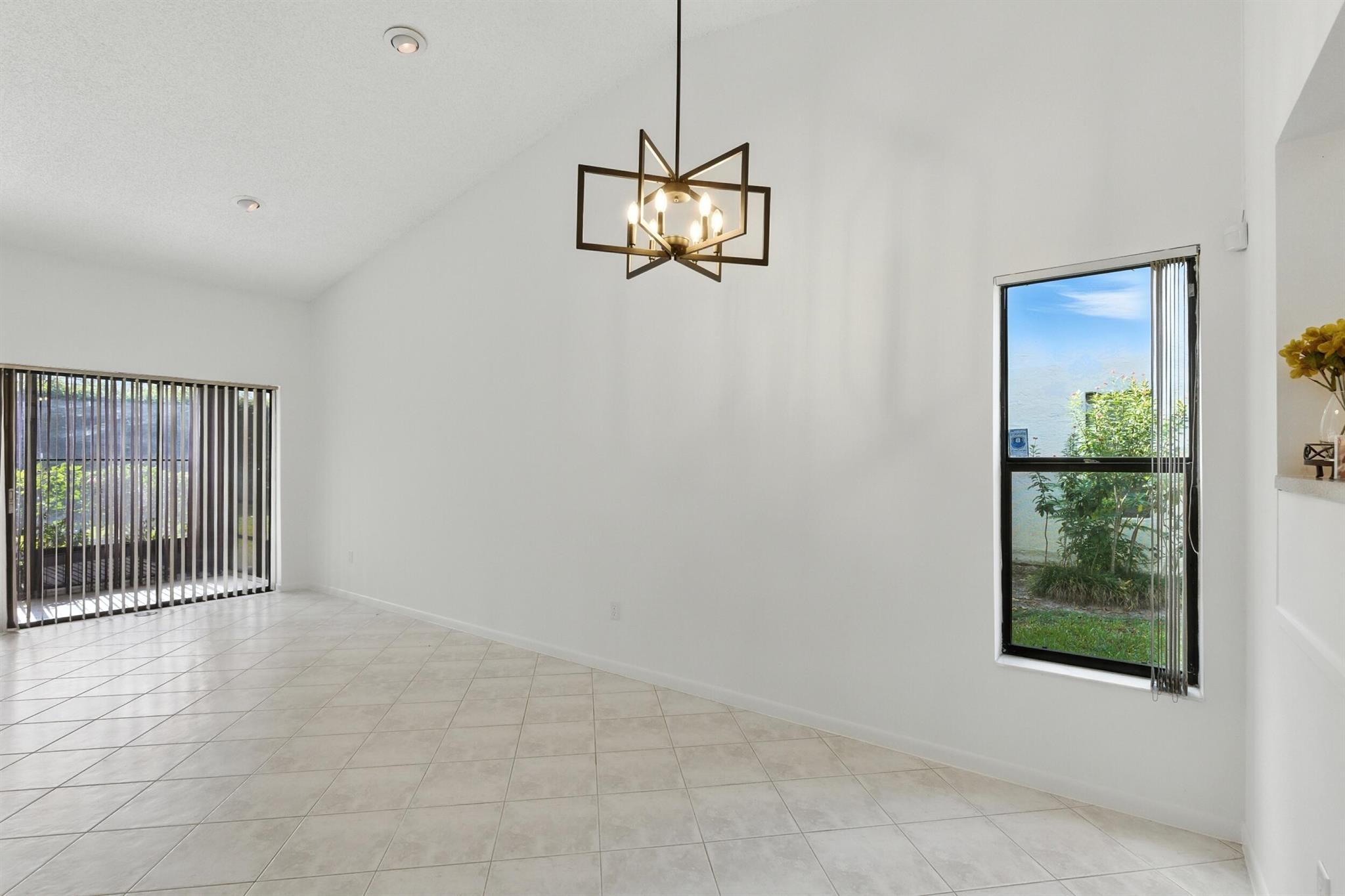 MEED RACQUET CLUB 4 - Residential Lease