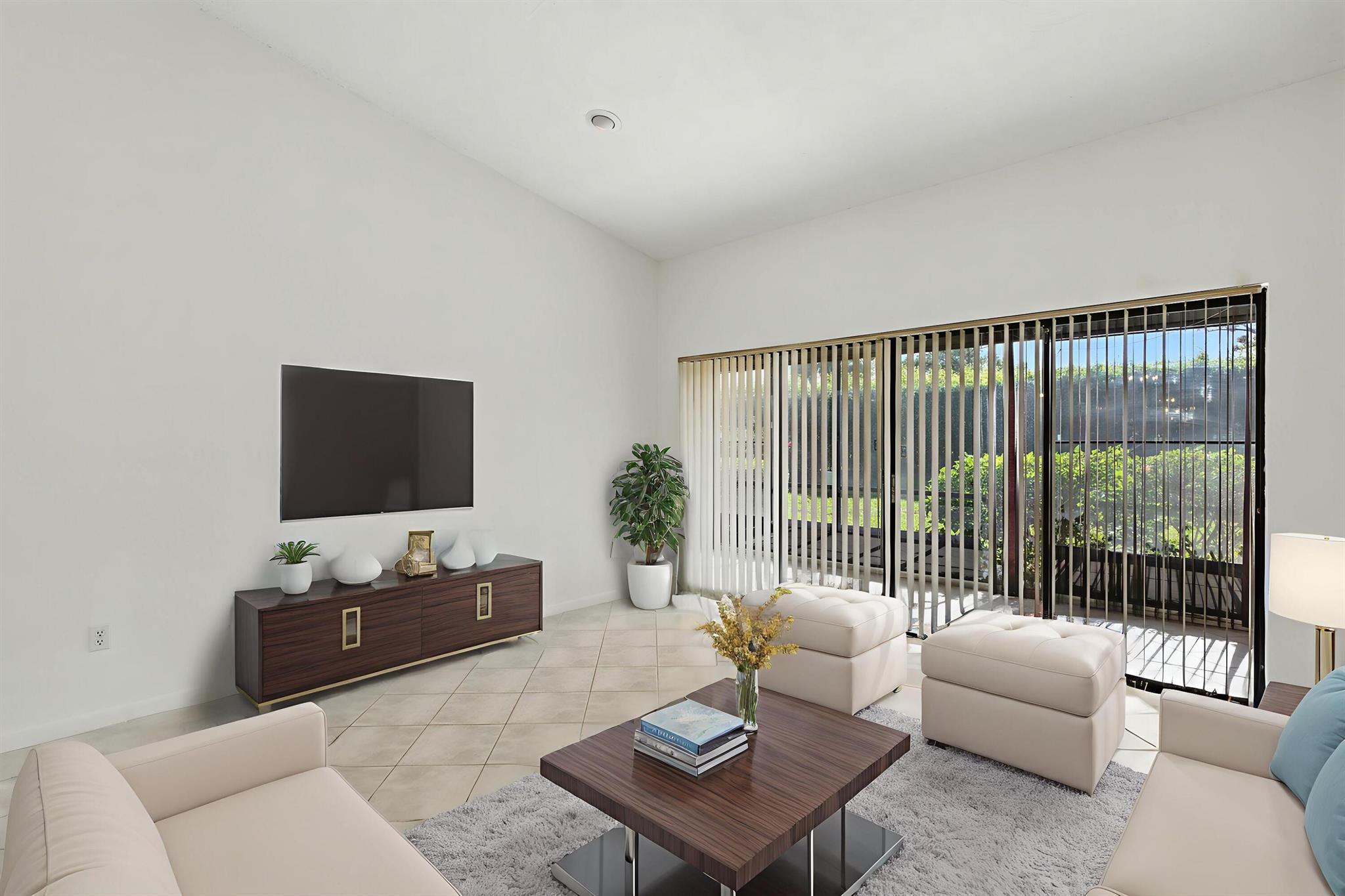 MEED RACQUET CLUB 4 - Residential Lease