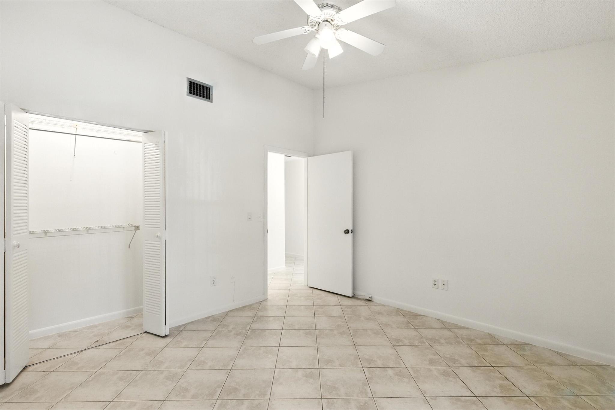 MEED RACQUET CLUB 4 - Residential Lease