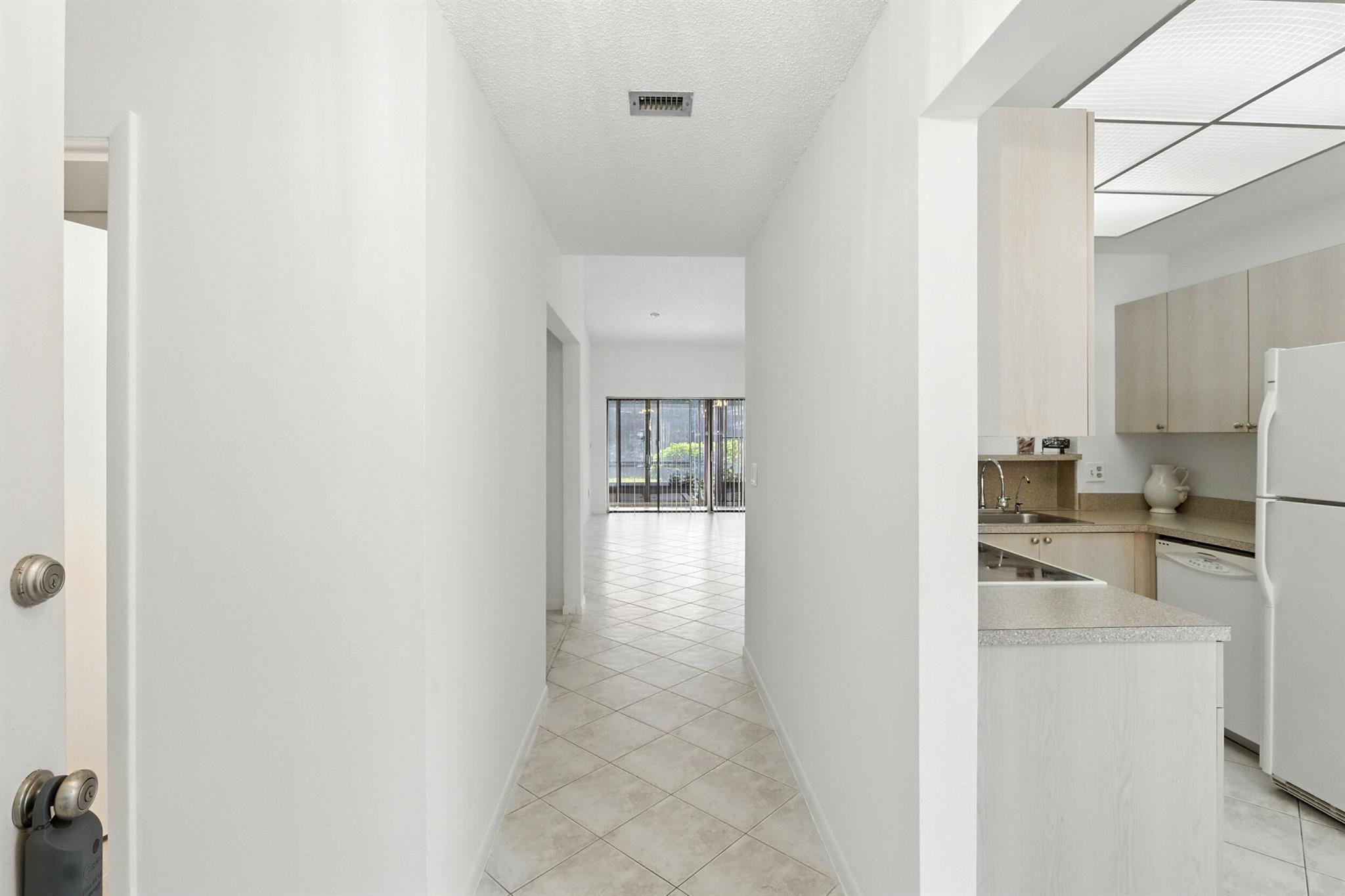 MEED RACQUET CLUB 4 - Residential Lease