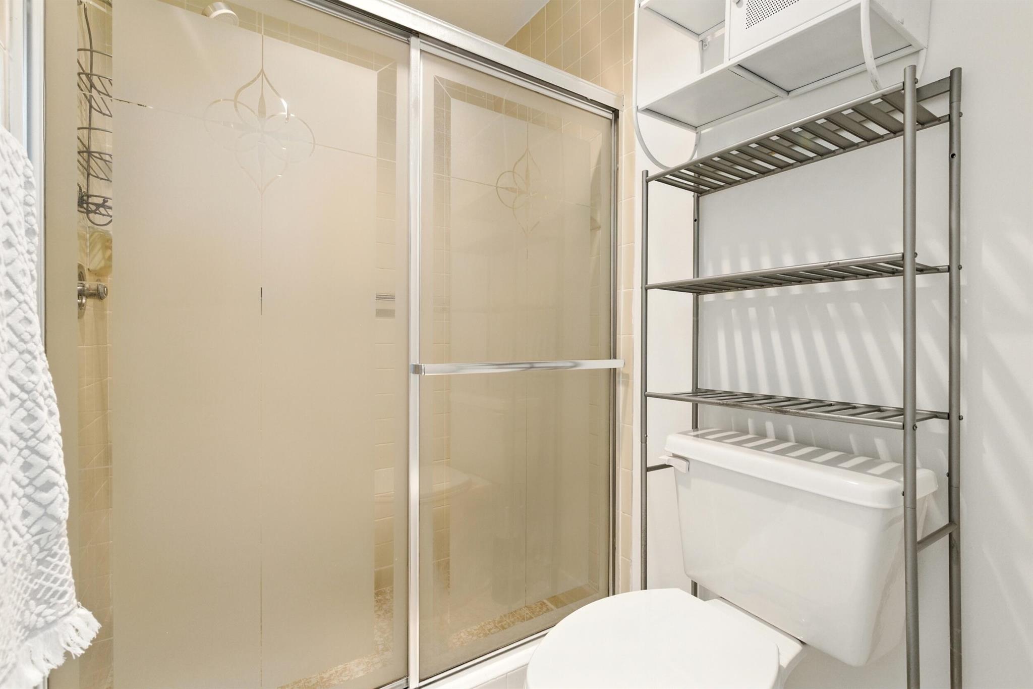 MEED RACQUET CLUB 4 - Residential Lease